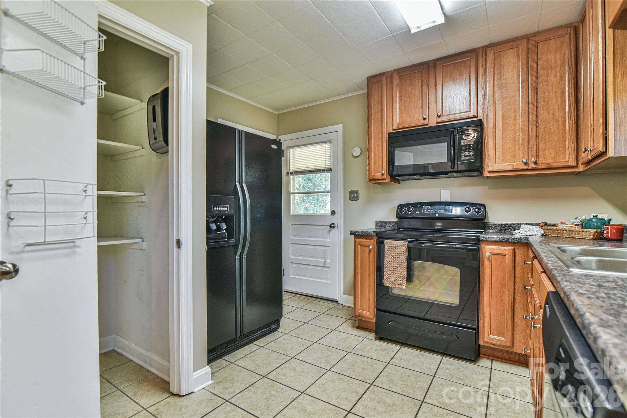 Single Family Residence at 505 Monte Vista Road, Candler, photo 11 of 28