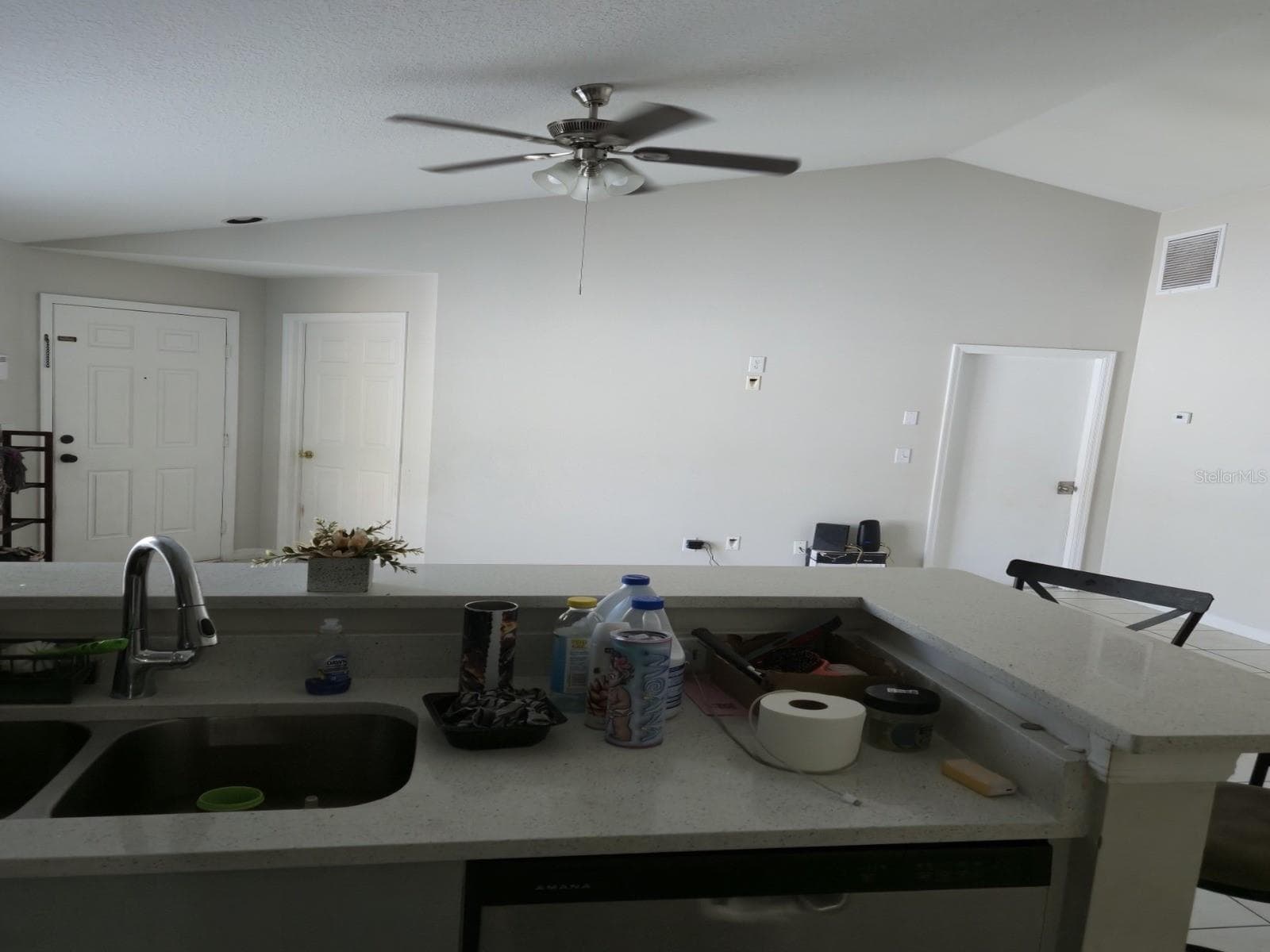Single Family Residence at 11125 LAKE TAHOE DR, RIVERVIEW, photo 21 of 43
