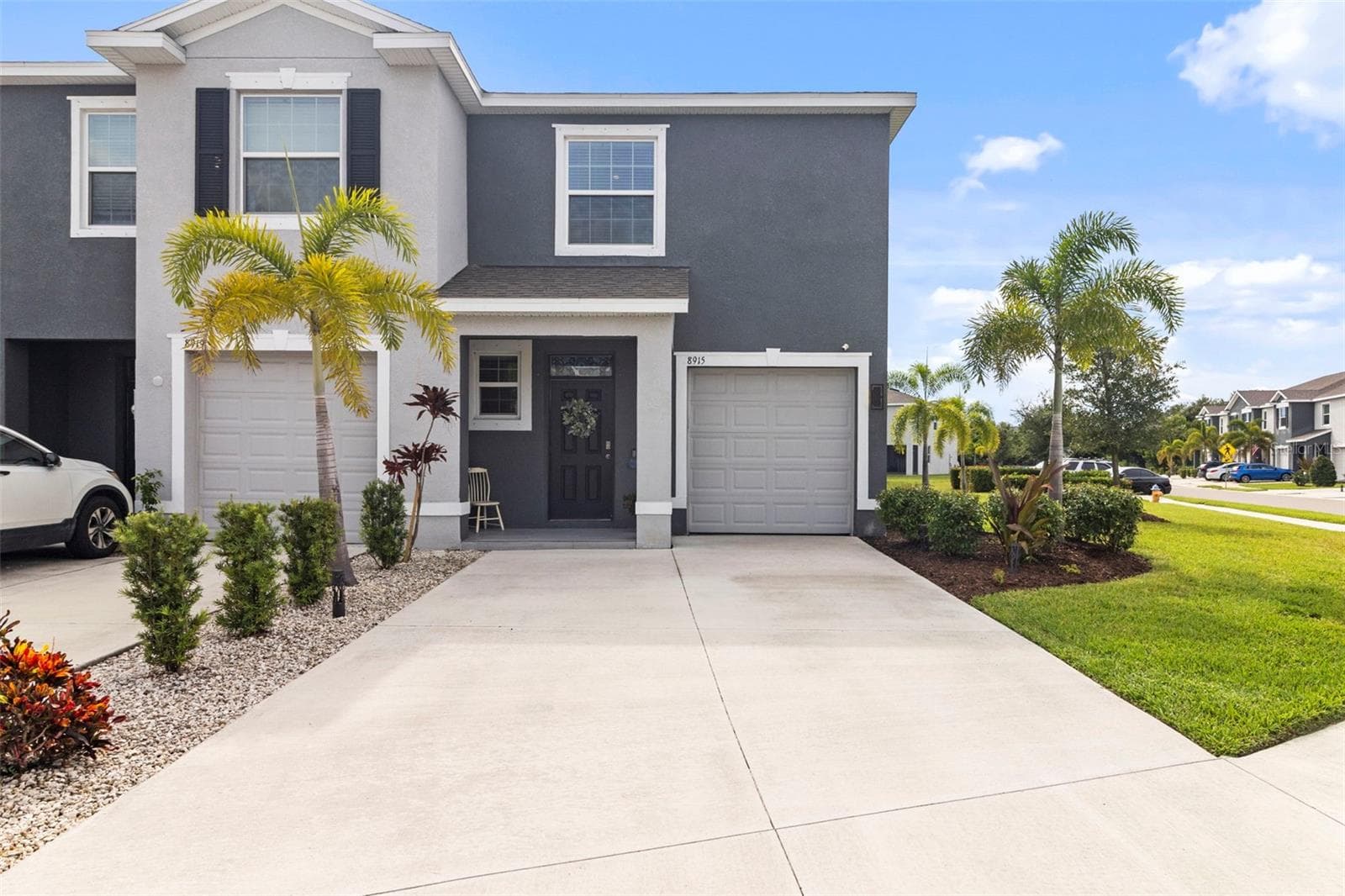 Townhouse at 8915 MILESTONE DR, SARASOTA, photo 3 of 38