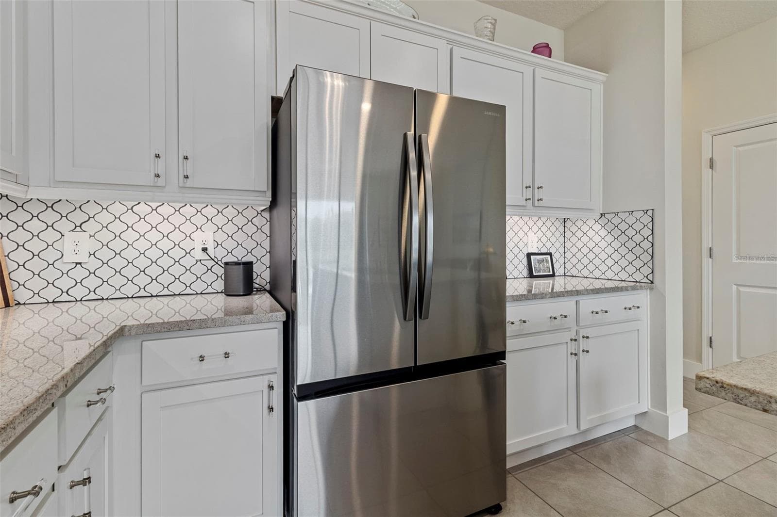 Townhouse at 8915 MILESTONE DR, SARASOTA, photo 9 of 38