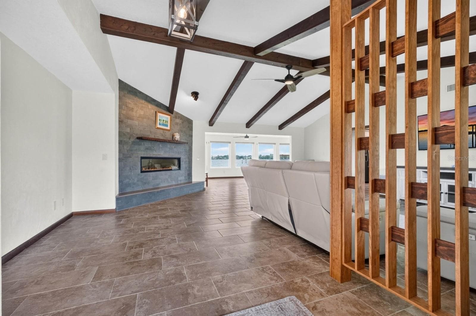 Single Family Residence at 22 EMERALD CIR, ORMOND BEACH, photo 14 of 60