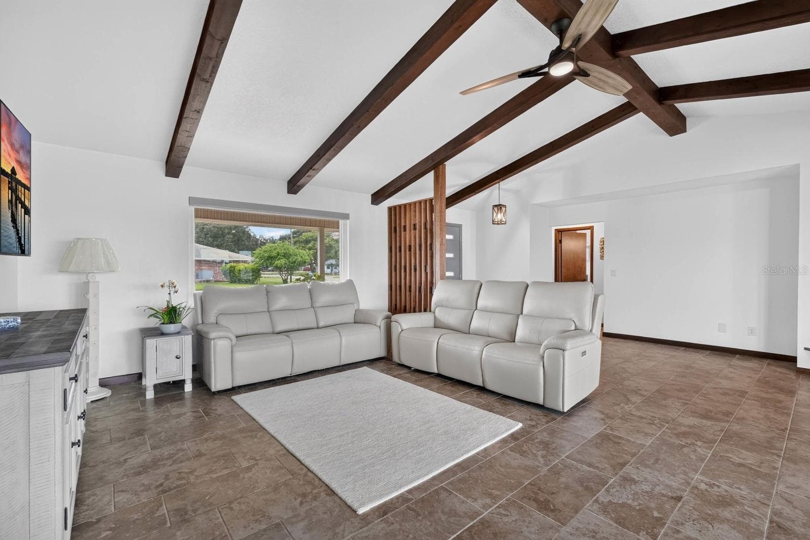 Single Family Residence at 22 EMERALD CIR, ORMOND BEACH, photo 16 of 60