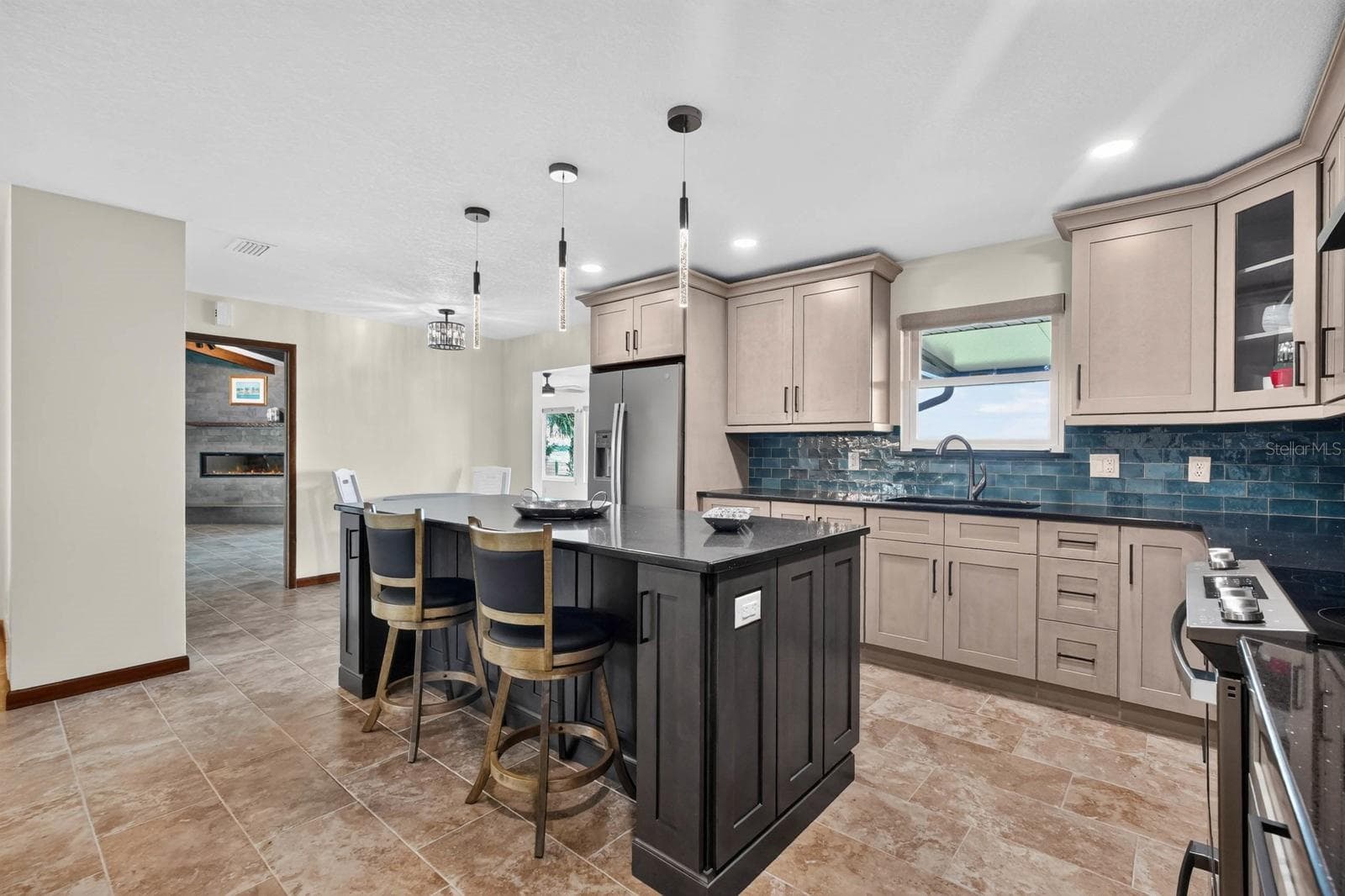 Single Family Residence at 22 EMERALD CIR, ORMOND BEACH, photo 24 of 60
