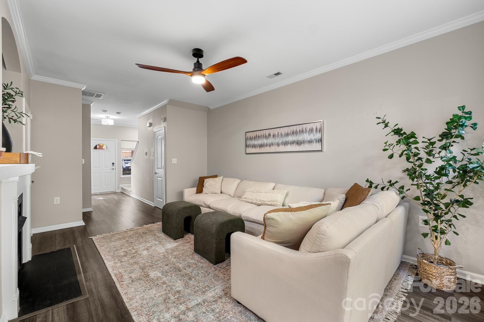 Townhouse at 14208 Castle Abbey Lane, Charlotte, photo 4 of 21