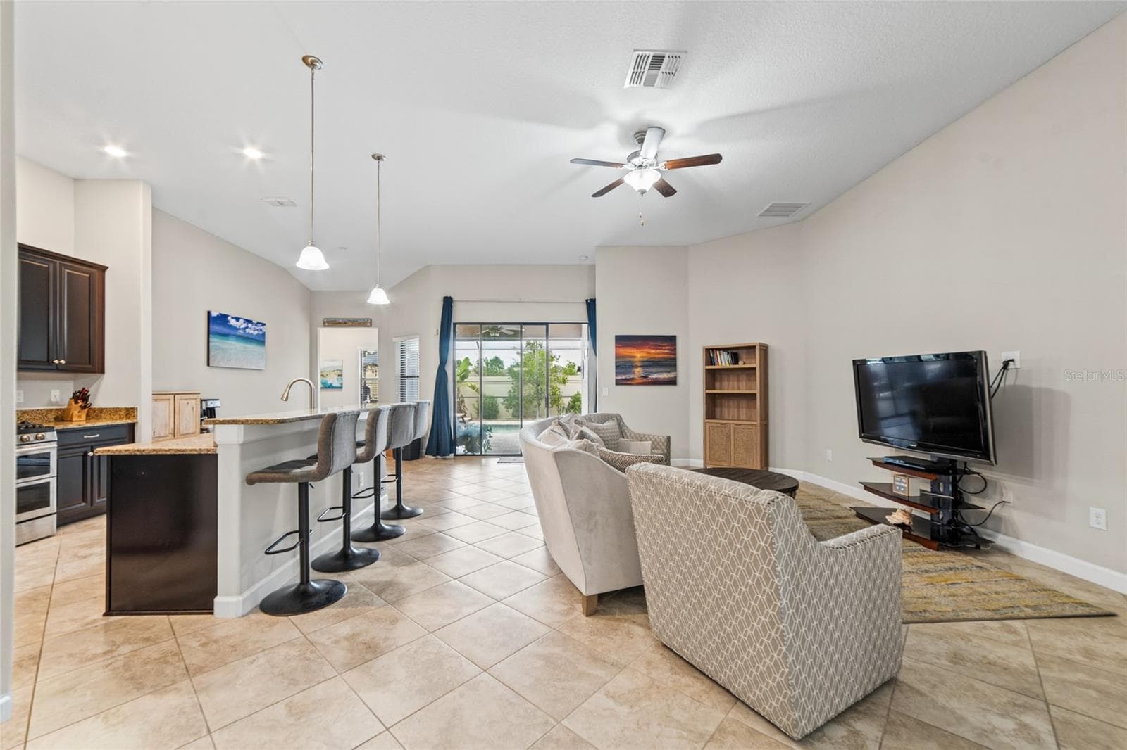 Single Family Residence at 9912 SMARTY JONES DR, RUSKIN, photo 6 of 43