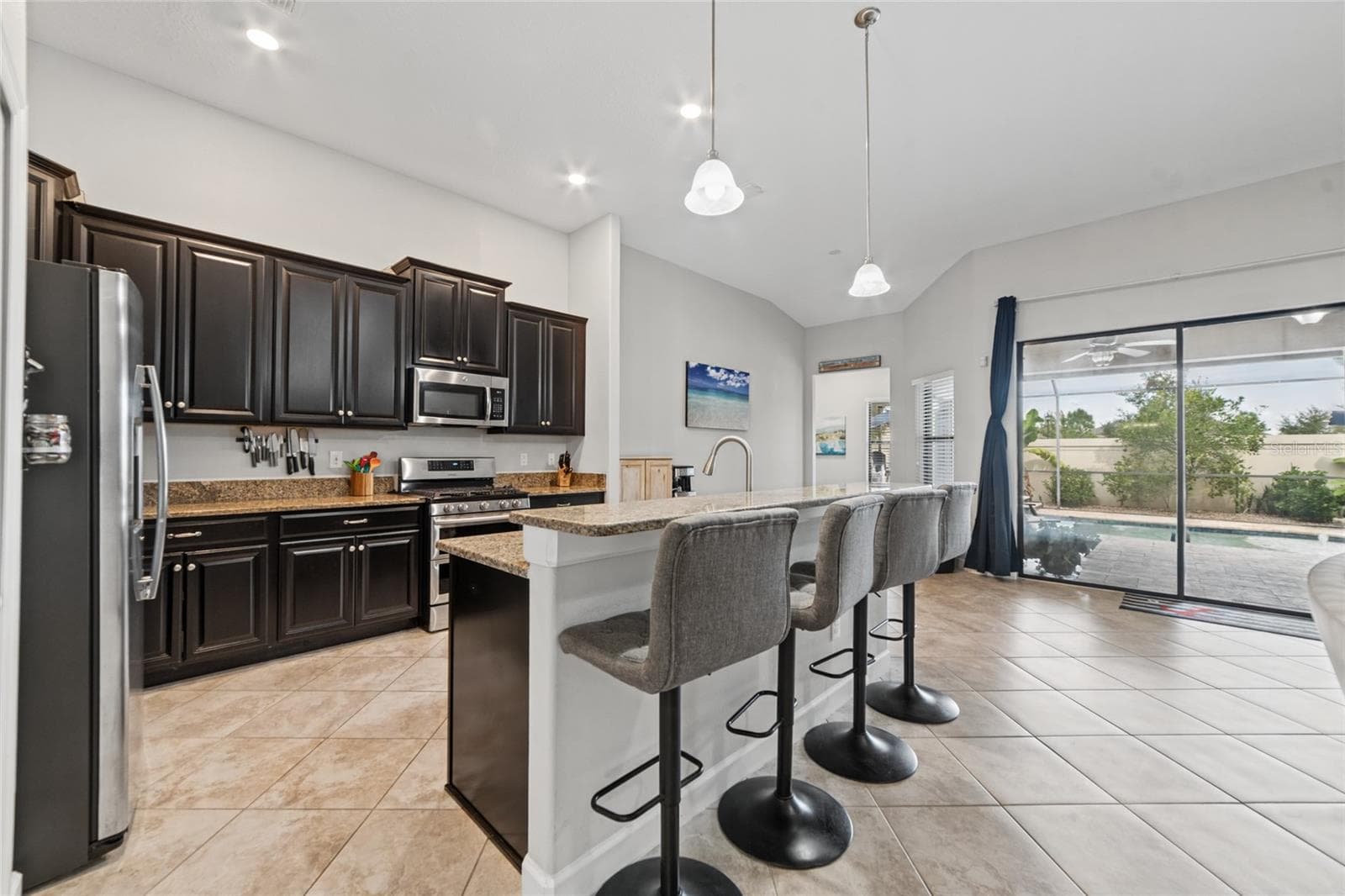 Single Family Residence at 9912 SMARTY JONES DR, RUSKIN, photo 7 of 43