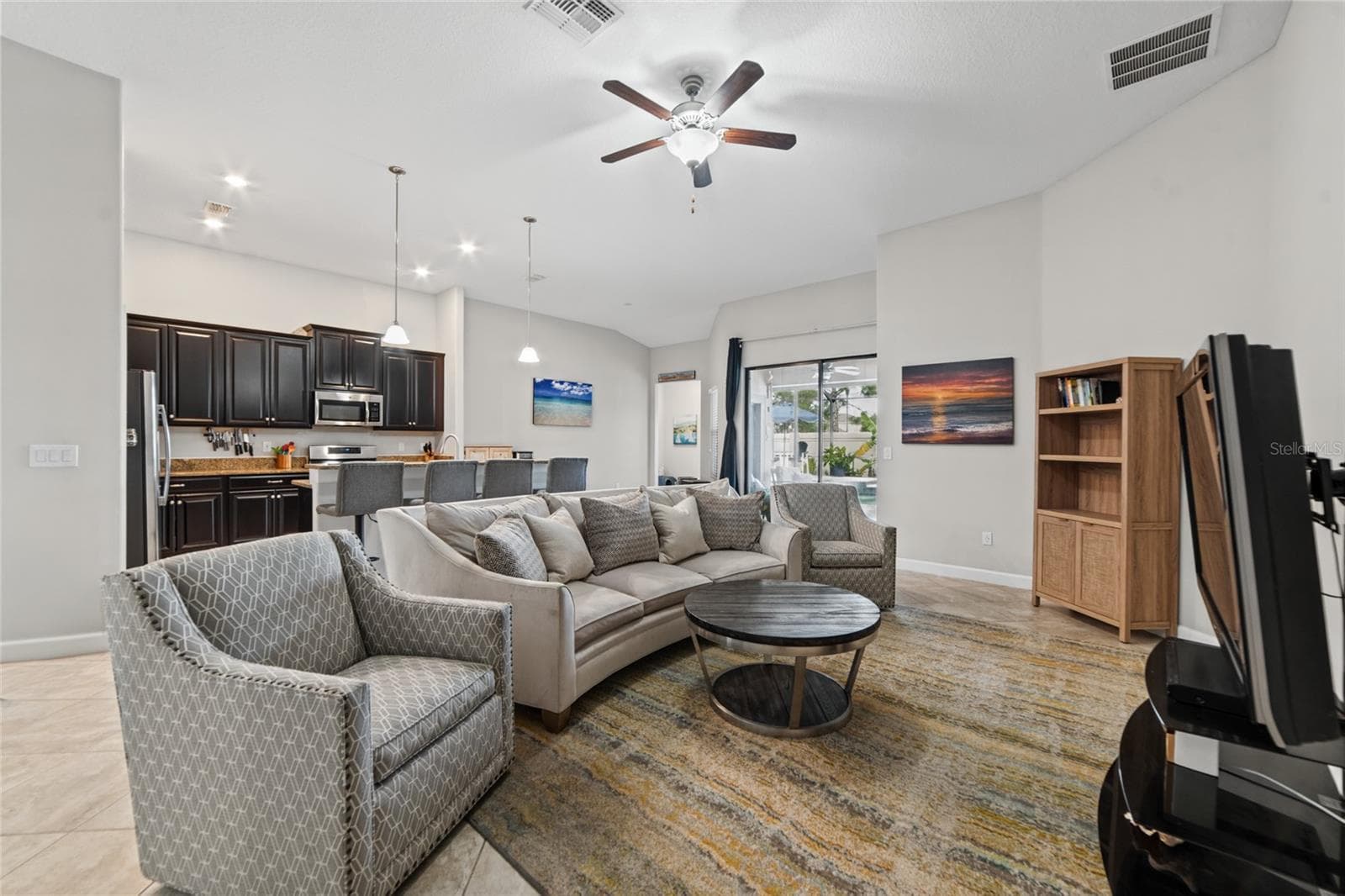 Single Family Residence at 9912 SMARTY JONES DR, RUSKIN, photo 10 of 43