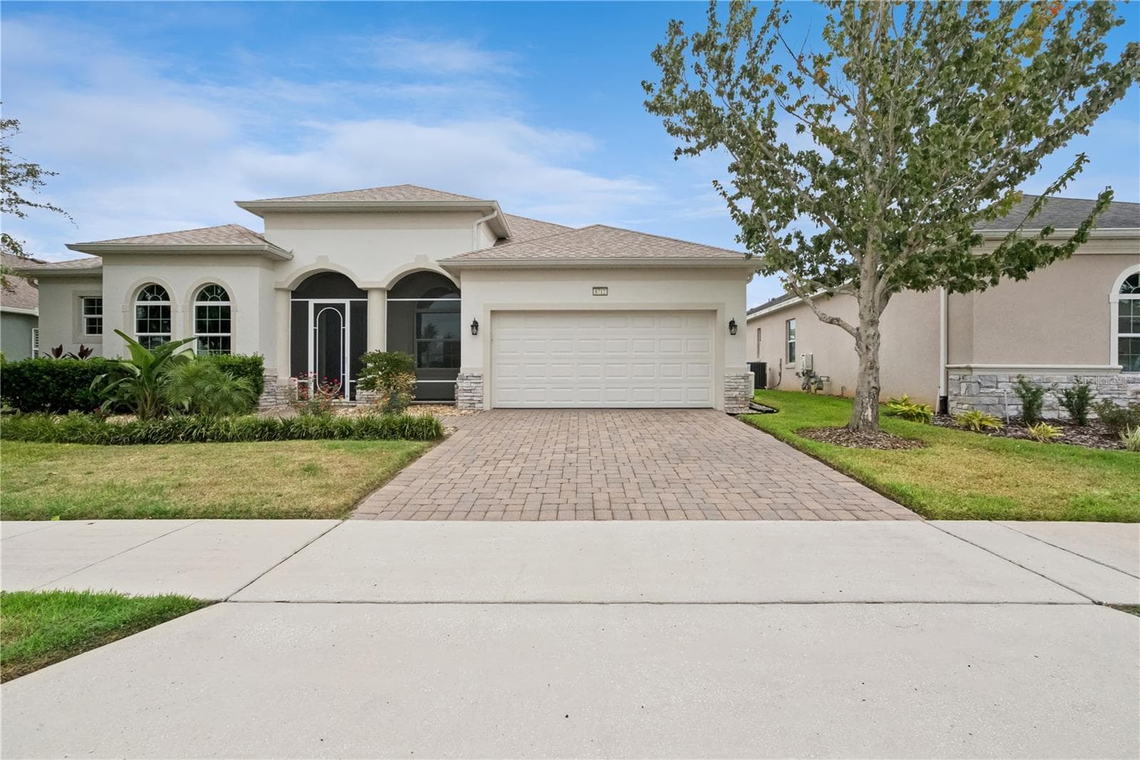 Single Family Residence at 8712 BRIDGEPORT BAY CIR, MOUNT DORA, photo 2 of 90