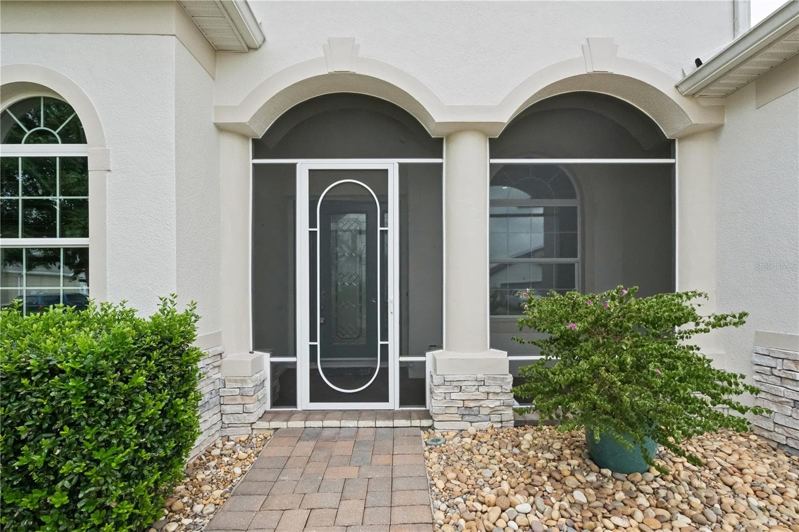 Single Family Residence at 8712 BRIDGEPORT BAY CIR, MOUNT DORA, photo 4 of 90