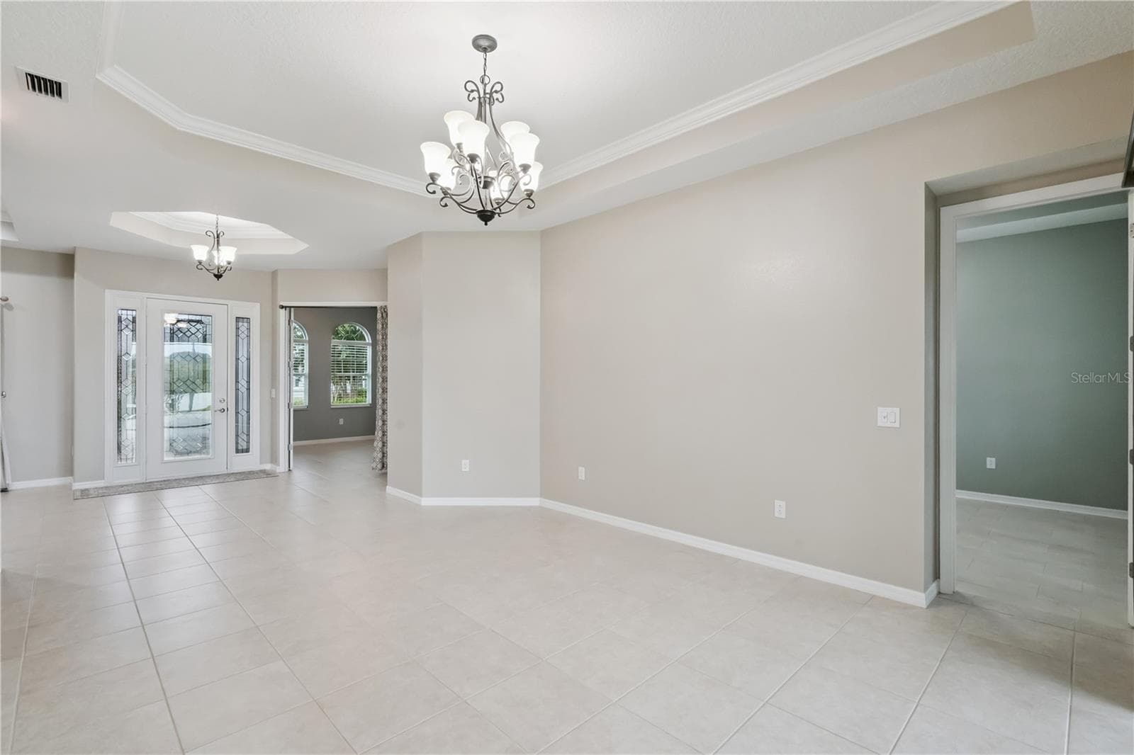 Single Family Residence at 8712 BRIDGEPORT BAY CIR, MOUNT DORA, photo 7 of 90