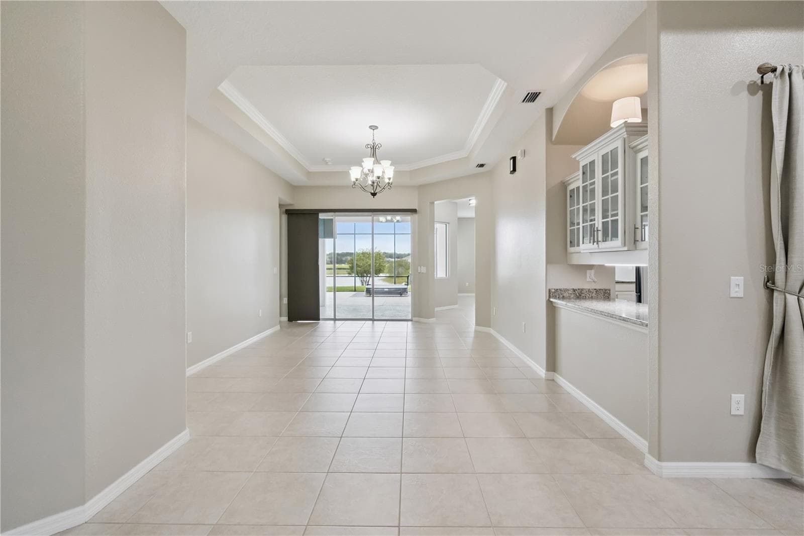 Single Family Residence at 8712 BRIDGEPORT BAY CIR, MOUNT DORA, photo 8 of 90