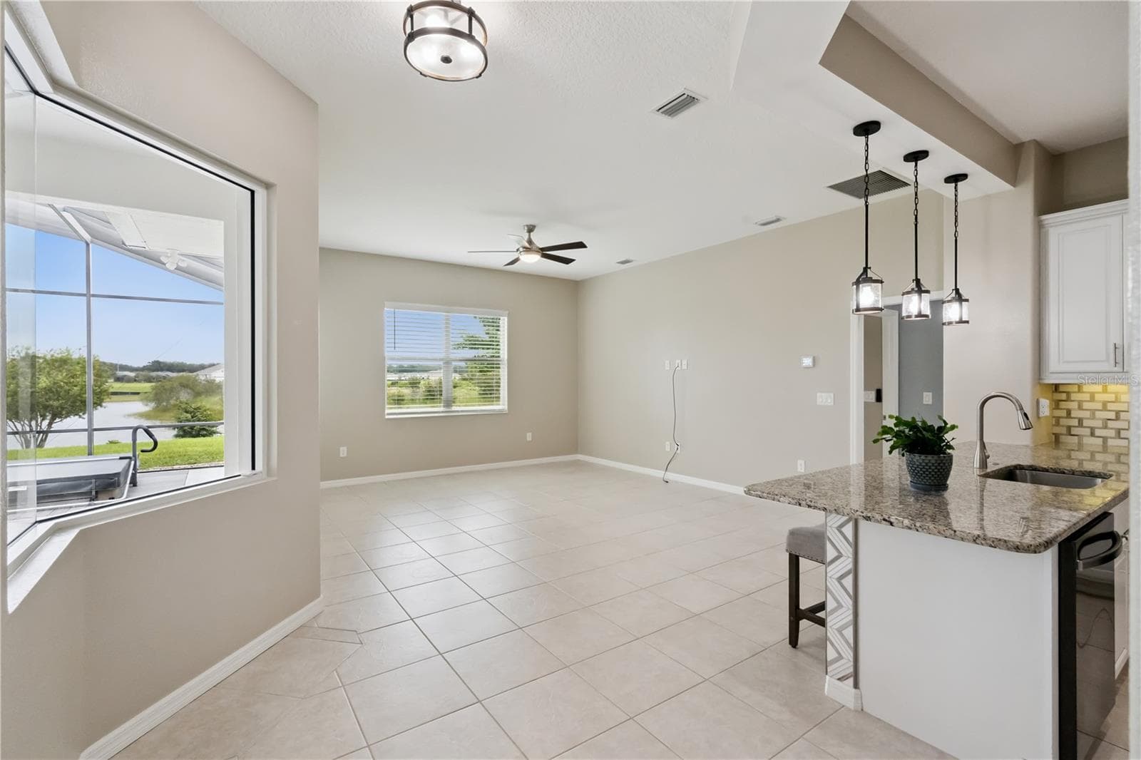 Single Family Residence at 8712 BRIDGEPORT BAY CIR, MOUNT DORA, photo 12 of 90
