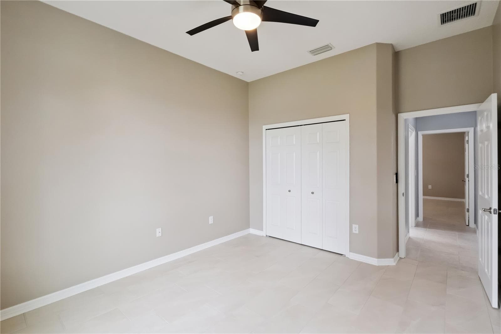 Single Family Residence at 8712 BRIDGEPORT BAY CIR, MOUNT DORA, photo 26 of 90