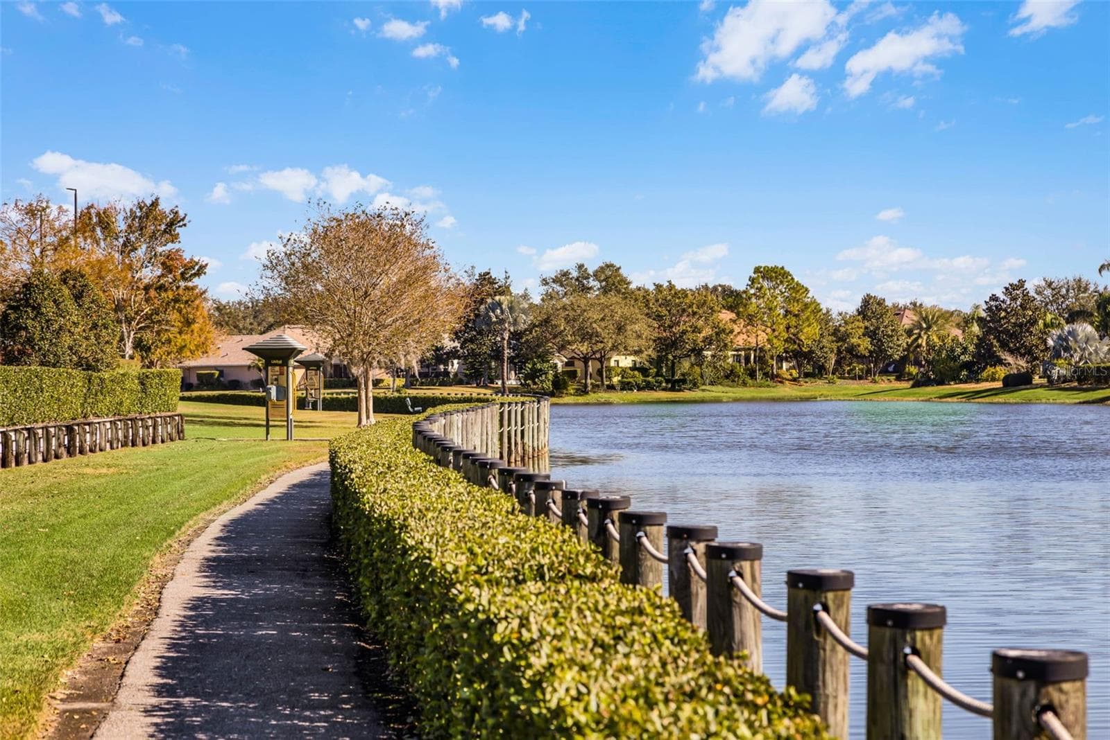 Single Family Residence at 8712 BRIDGEPORT BAY CIR, MOUNT DORA, photo 69 of 90