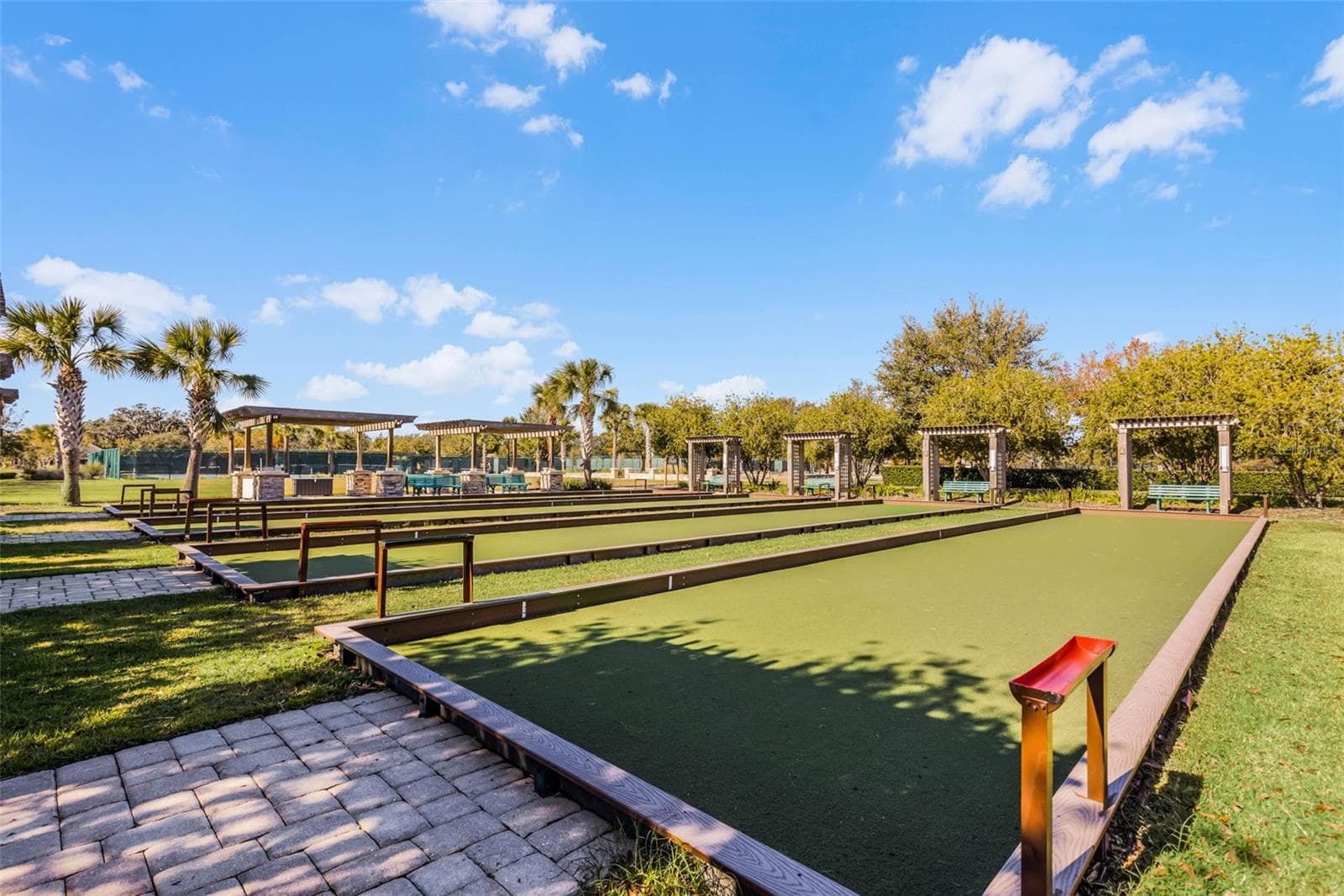 Single Family Residence at 8712 BRIDGEPORT BAY CIR, MOUNT DORA, photo 73 of 90