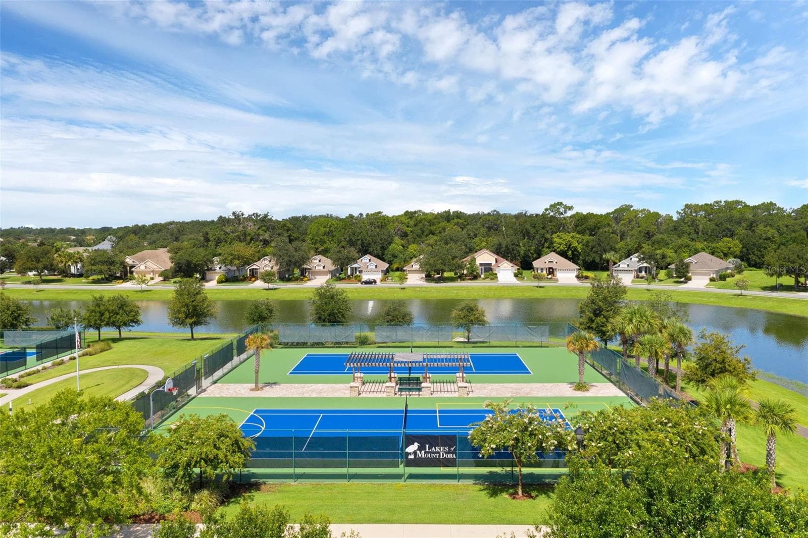 Single Family Residence at 8712 BRIDGEPORT BAY CIR, MOUNT DORA, photo 78 of 90