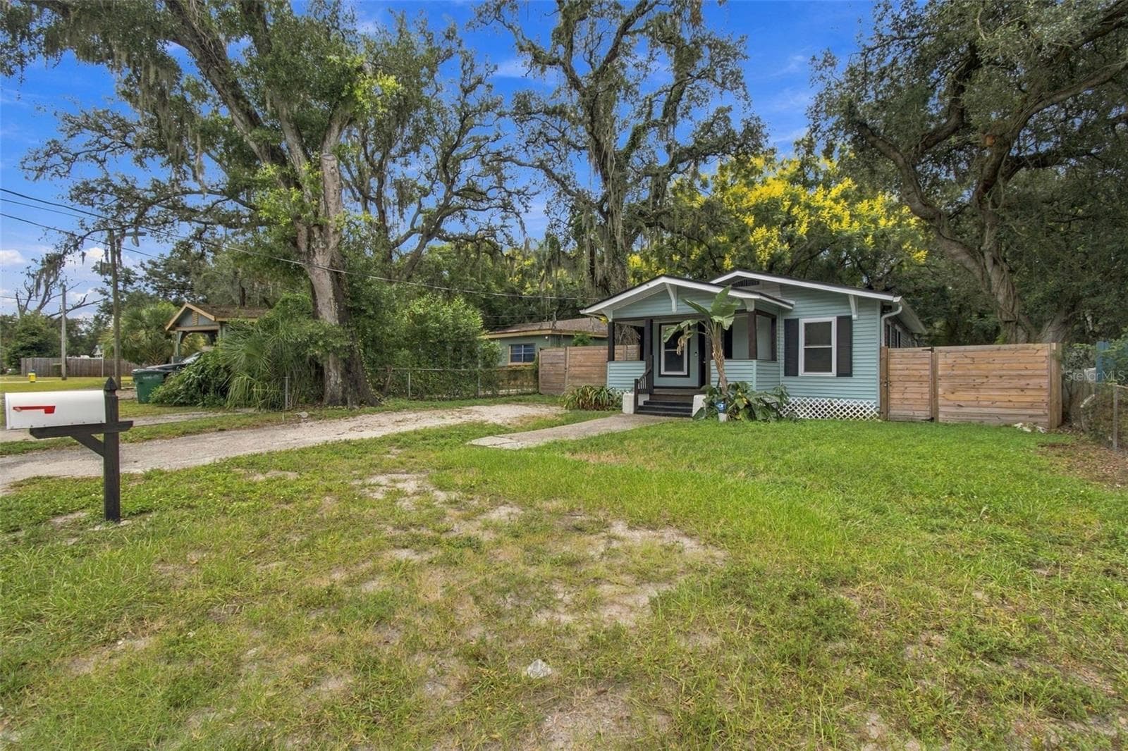 Single Family Residence at 1611 E GENESEE ST, TAMPA, photo 3 of 46