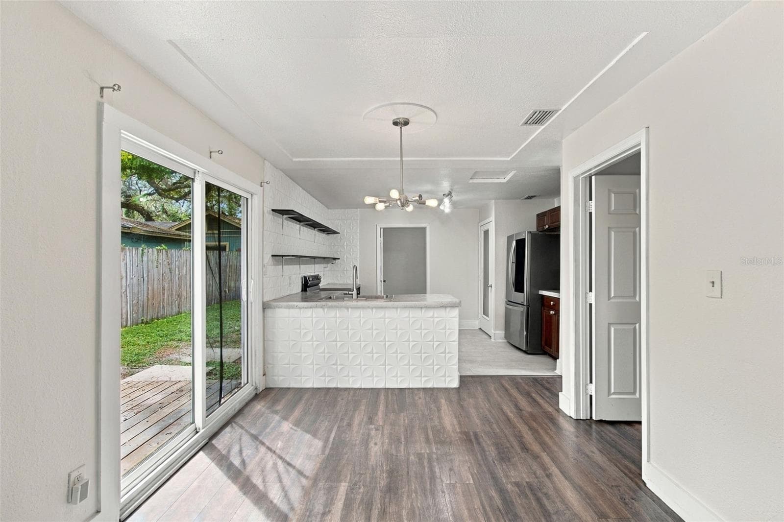 Single Family Residence at 1611 E GENESEE ST, TAMPA, photo 10 of 46