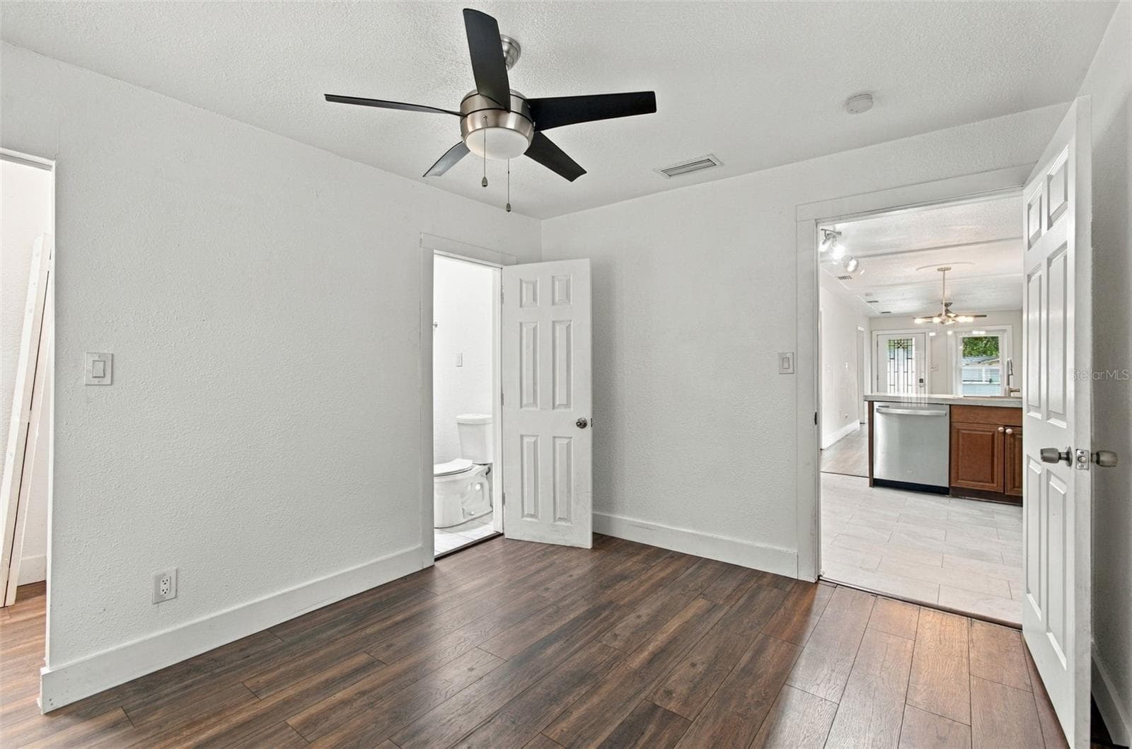 Single Family Residence at 1611 E GENESEE ST, TAMPA, photo 34 of 46