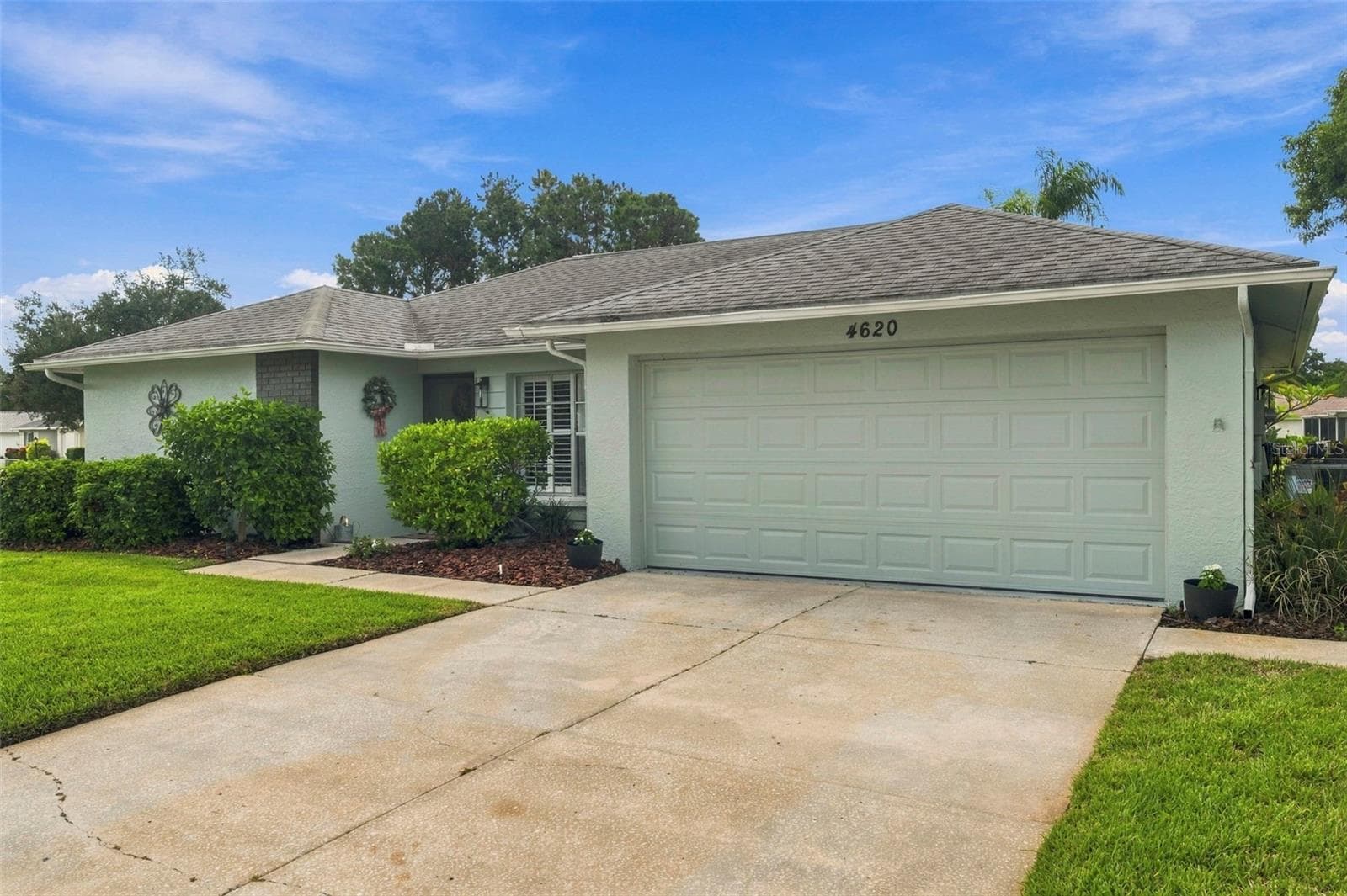 Single Family Residence at 4620 TIBURON DR, NEW PORT RICHEY, photo 2 of 57