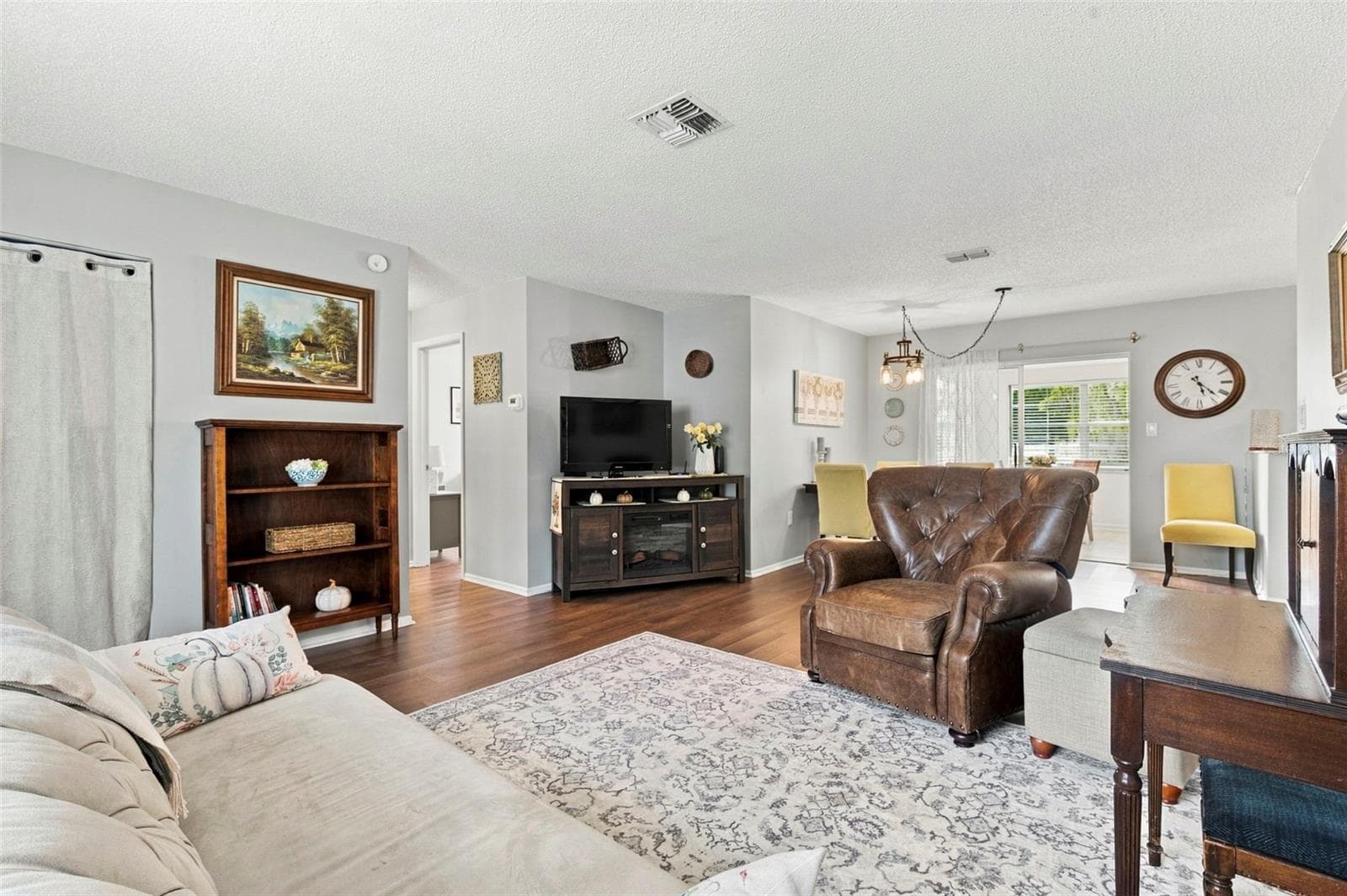 Single Family Residence at 4620 TIBURON DR, NEW PORT RICHEY, photo 4 of 57