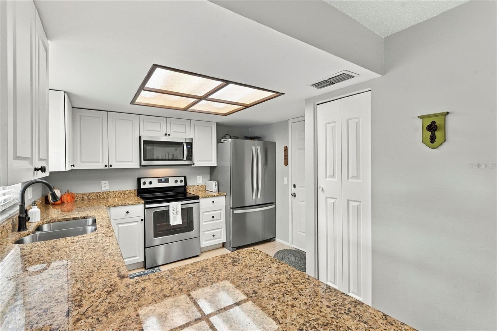 Single Family Residence at 4620 TIBURON DR, NEW PORT RICHEY, photo 15 of 57