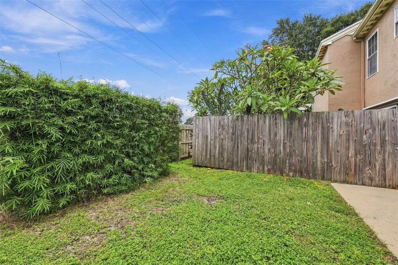 Townhouse at 1514 CHATEAUX DE VILLE CT, CLEARWATER, photo 25 of 35