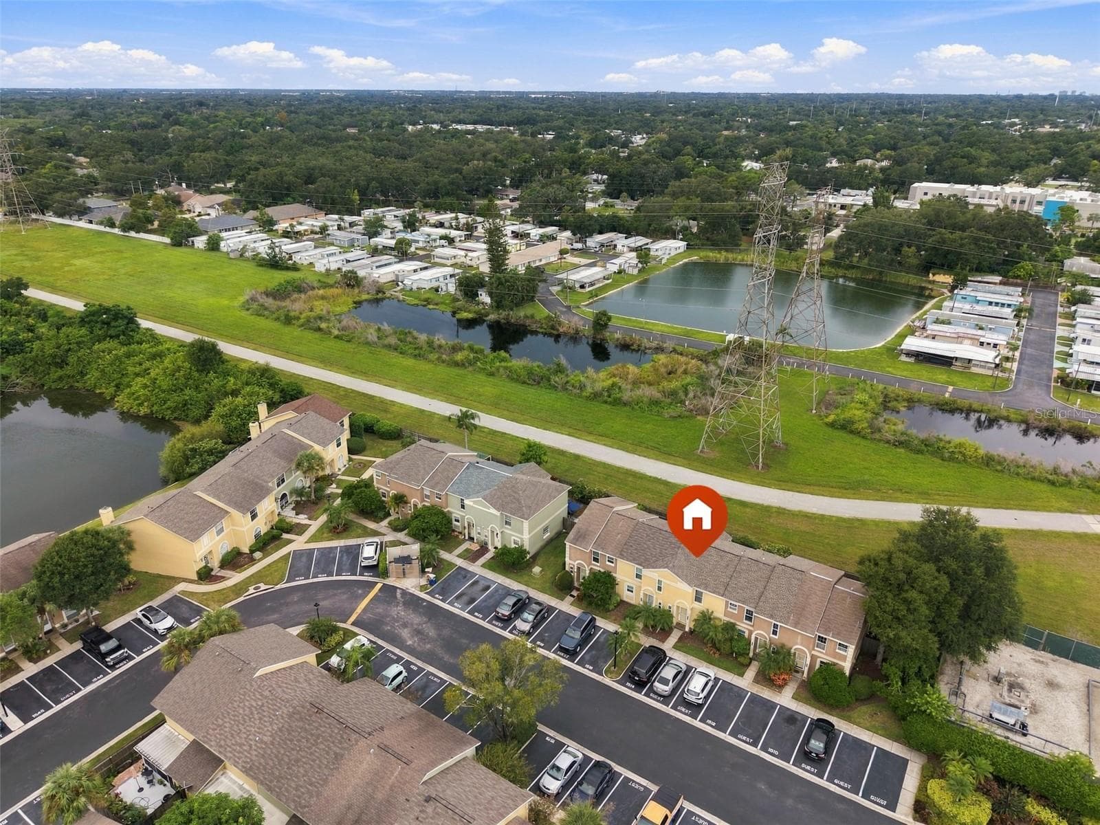 Townhouse at 1514 CHATEAUX DE VILLE CT, CLEARWATER, photo 34 of 35
