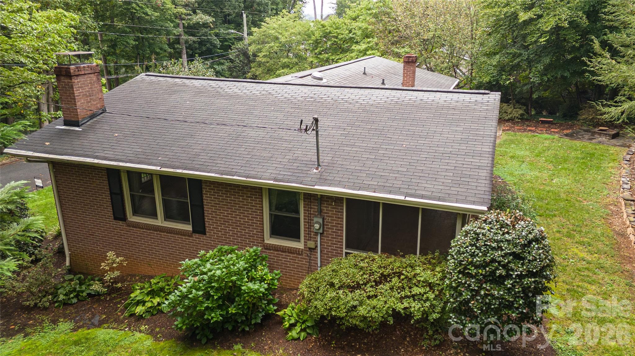 Single Family Residence at 204 Sherwood Place, Morganton, photo 5 of 31