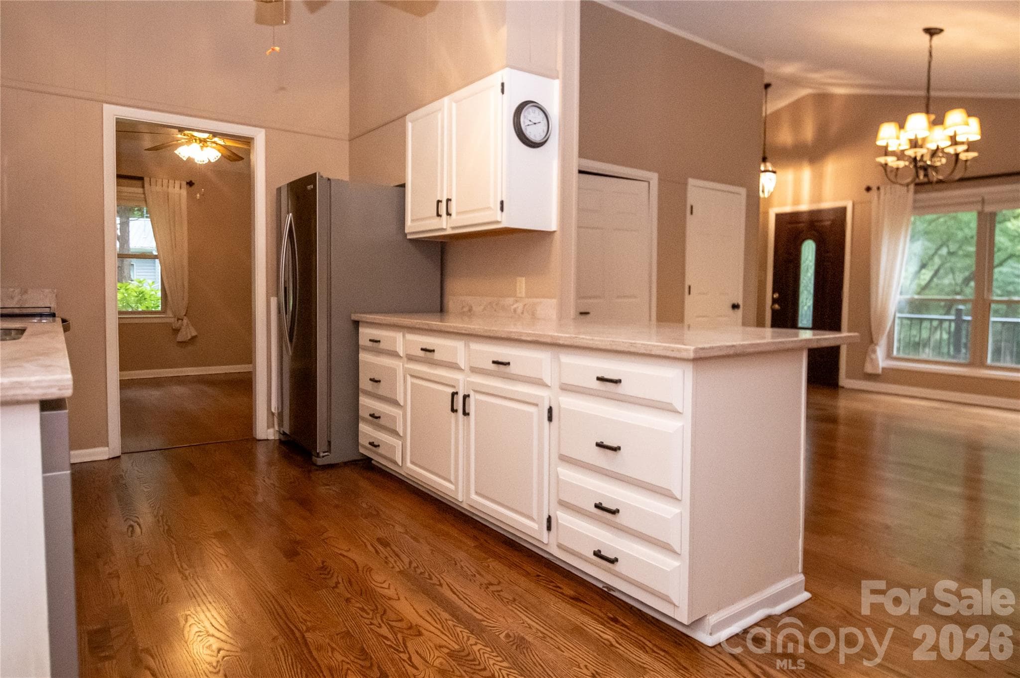 Single Family Residence at 204 Sherwood Place, Morganton, photo 12 of 31