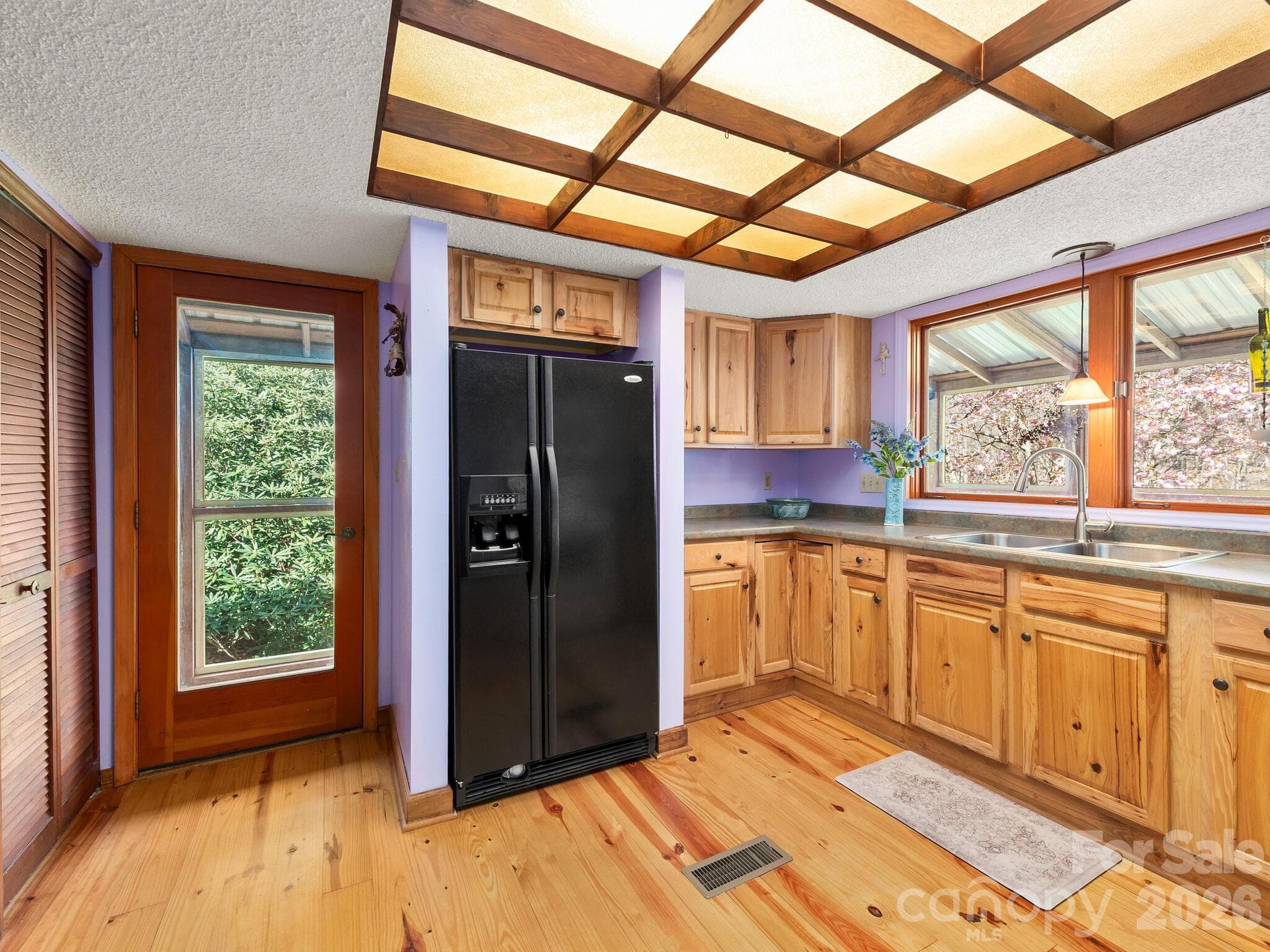 Single Family Residence at 70 Fox Run, Hot Springs, photo 6 of 29