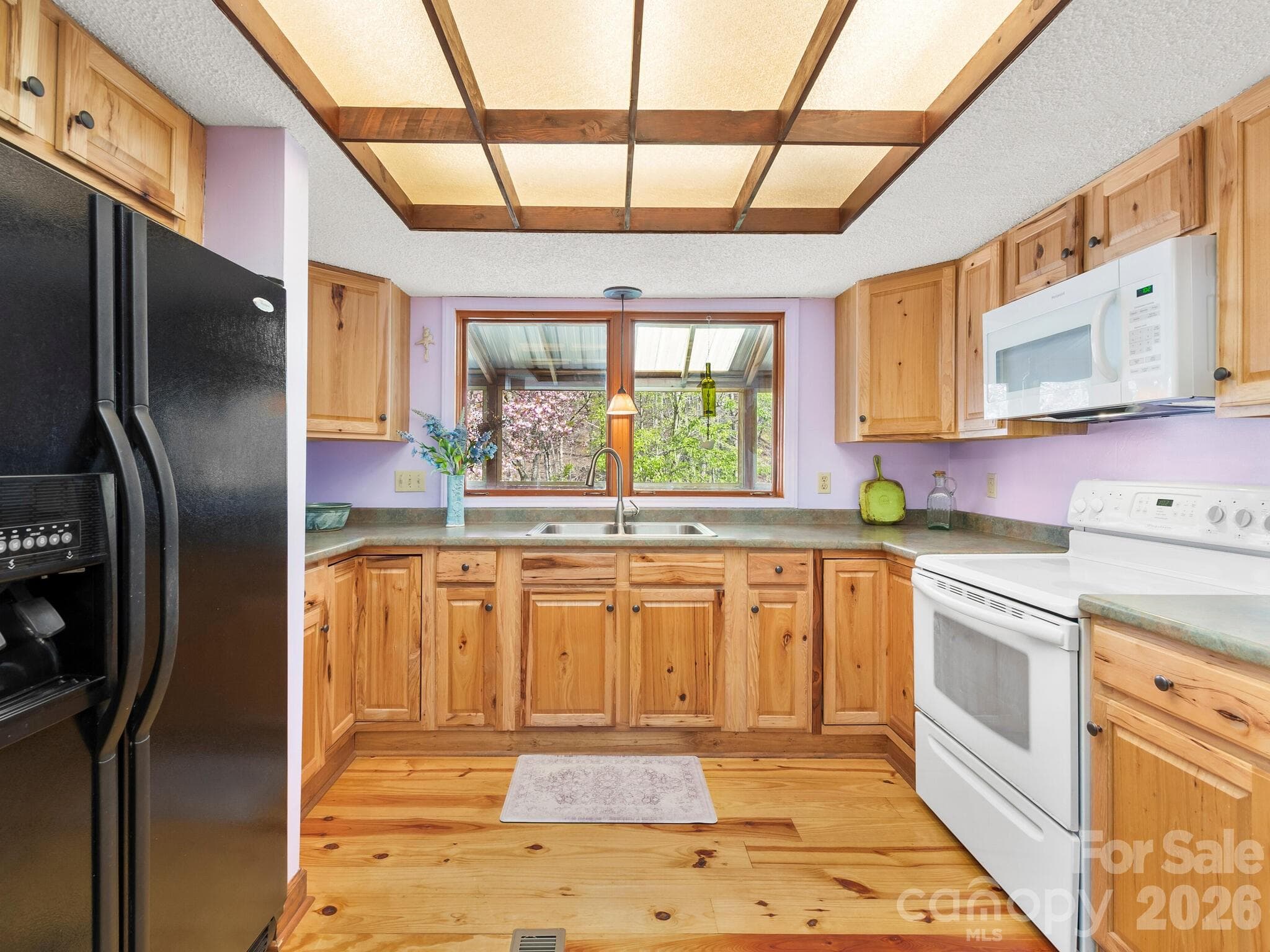 Single Family Residence at 70 Fox Run, Hot Springs, photo 7 of 29