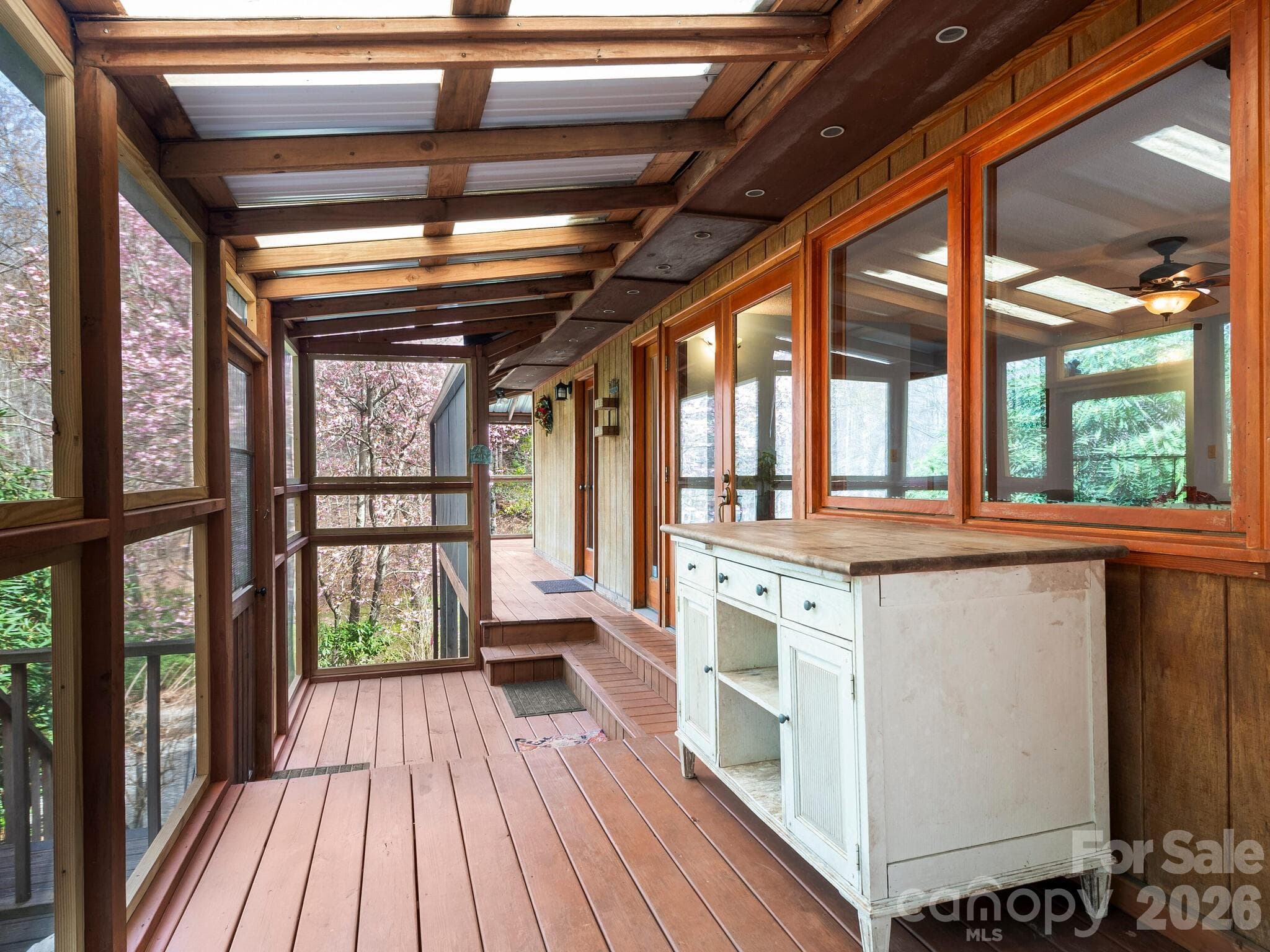 Single Family Residence at 70 Fox Run, Hot Springs, photo 19 of 29