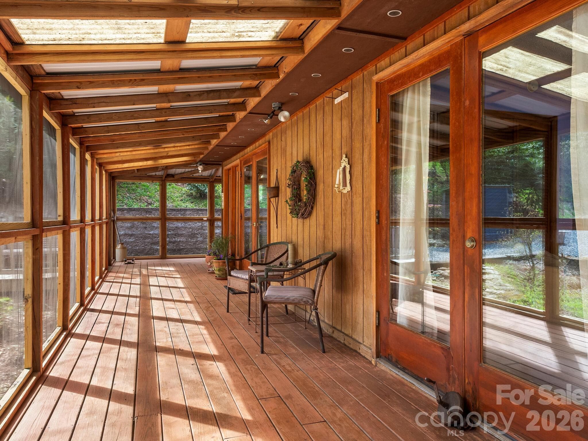 Wrap around porches - 70 Fox Run, Hot Springs