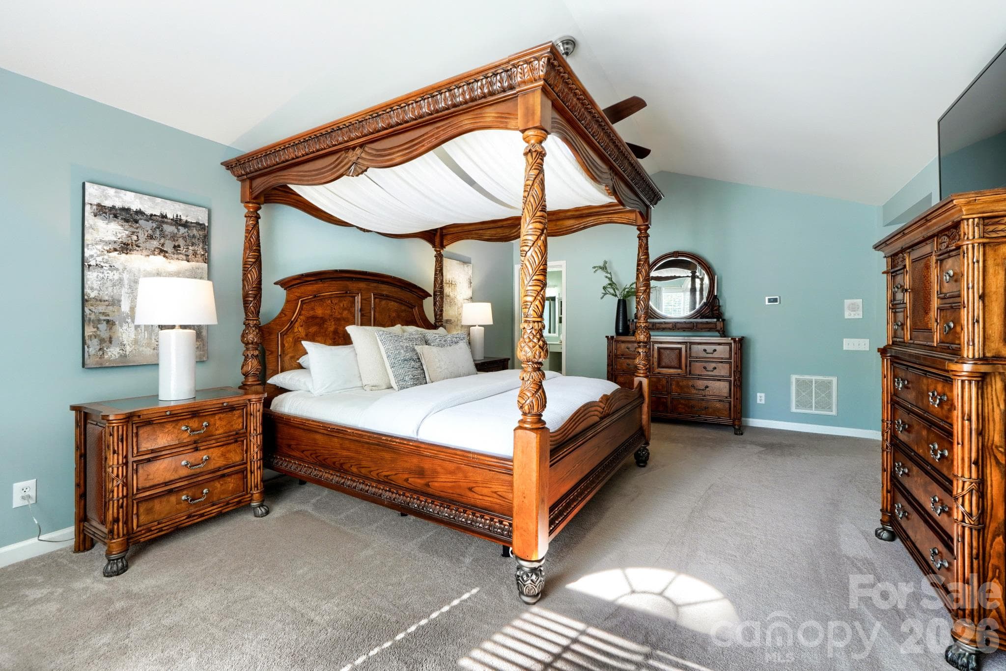 Spacious primary bedroom with cathedral ceilings - 10808 Pomerane Place, Charlotte