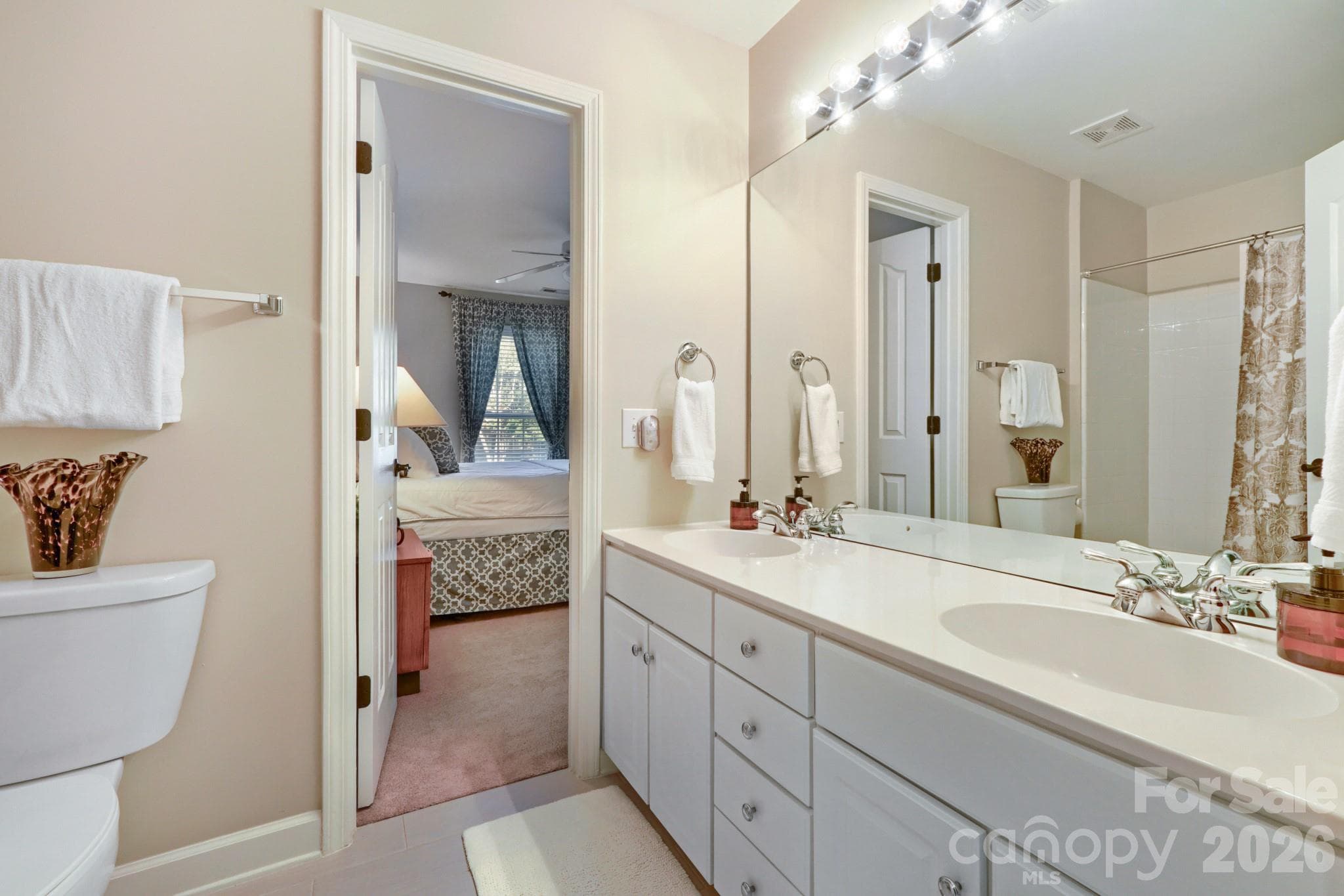Full bath on upper level - 10808 Pomerane Place, Charlotte
