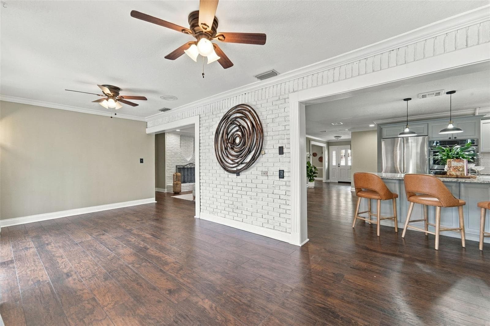 Interior Entry & Hallway - 2549 FOX SQUIRREL CT, APOPKA