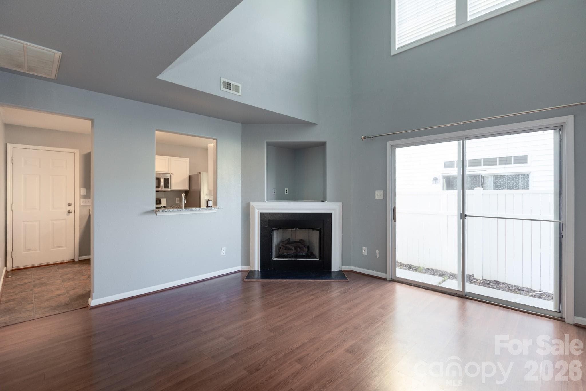 Single Family Residence at 1521 Hyacinth Court, Charlotte, photo 5 of 23