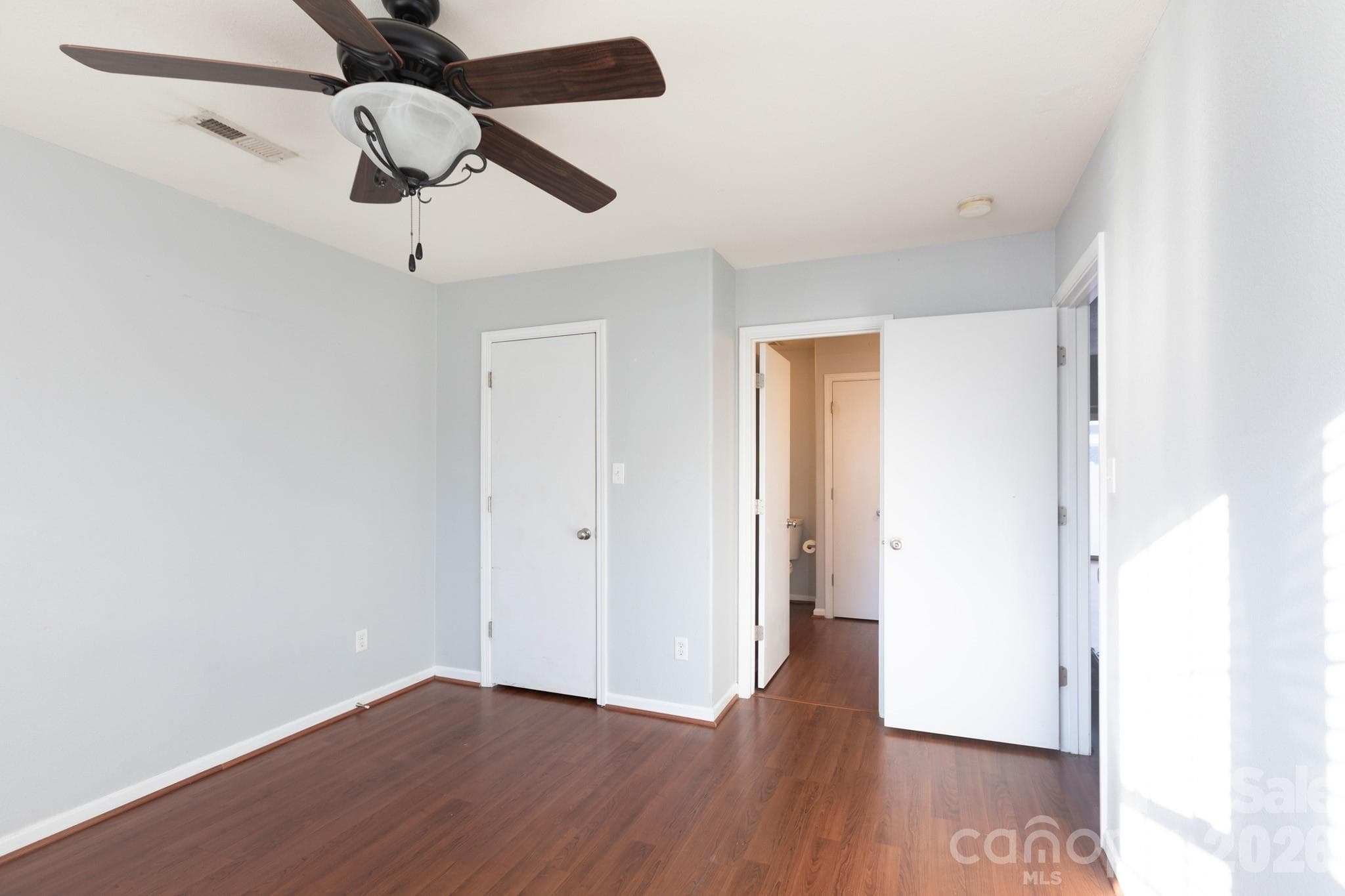 Single Family Residence at 1521 Hyacinth Court, Charlotte, photo 11 of 23