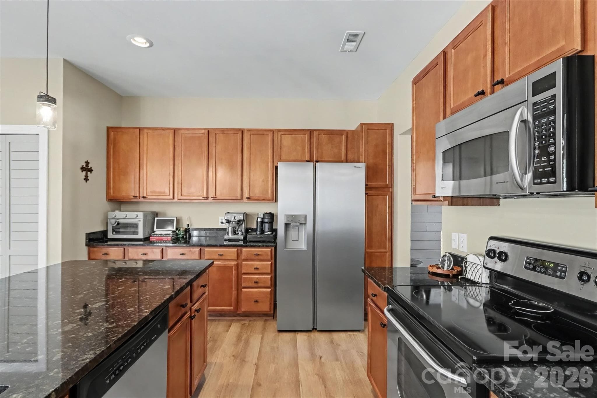 Single Family Residence at 11122 Aprilia Lane, Cornelius, photo 11 of 26