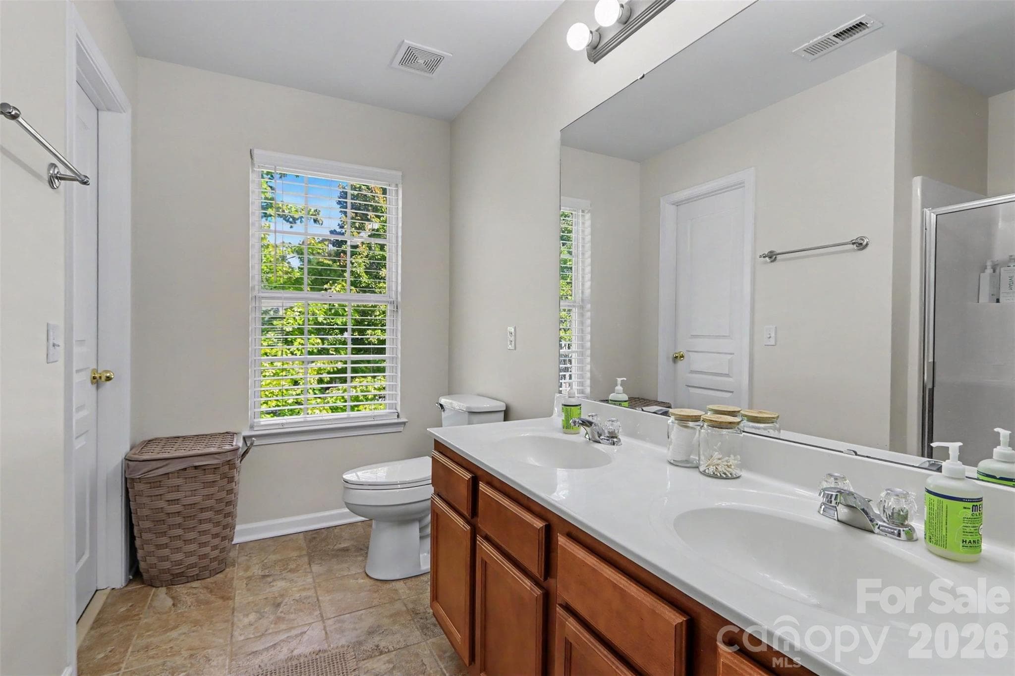 Single Family Residence at 11122 Aprilia Lane, Cornelius, photo 20 of 26