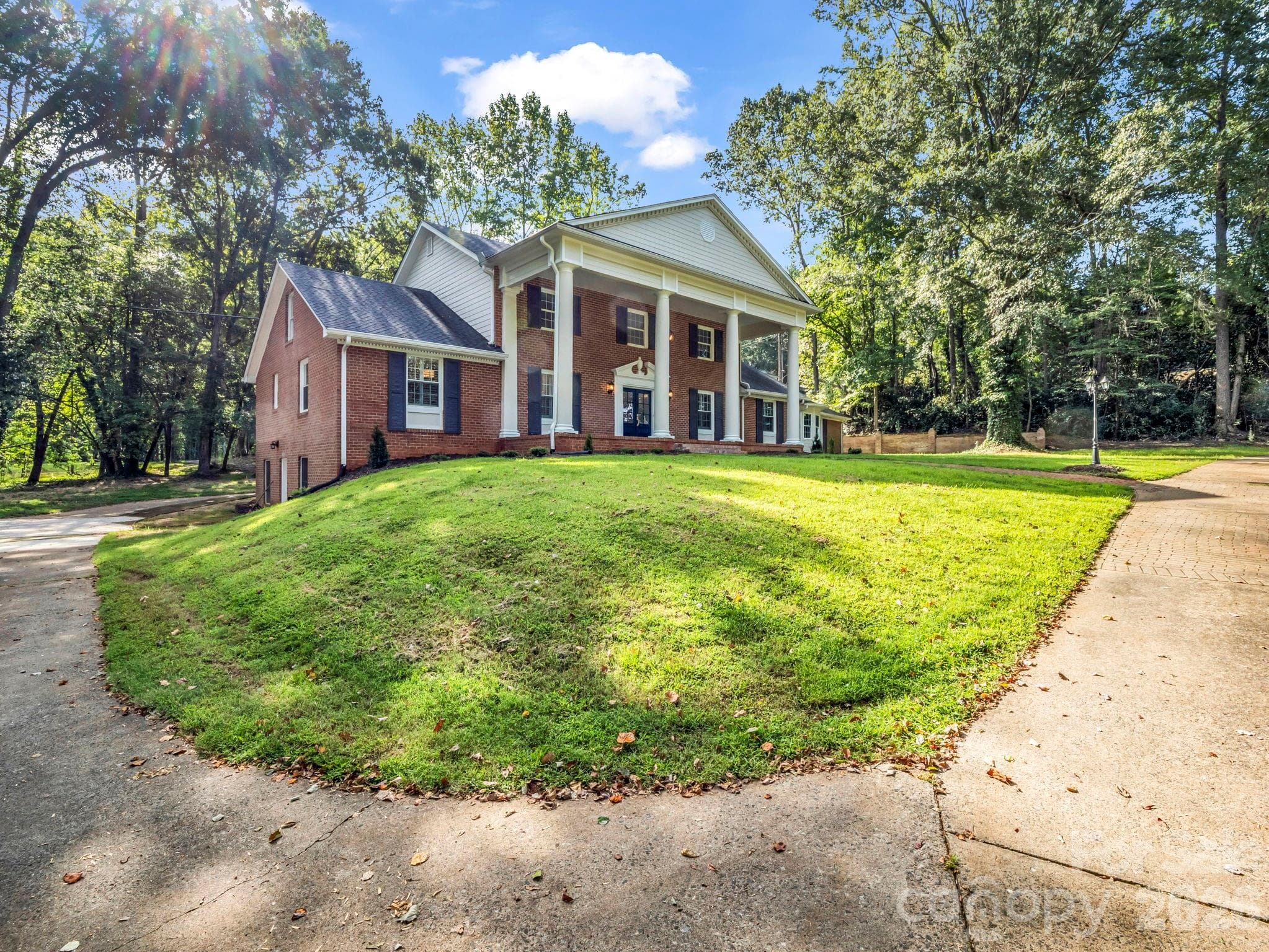 Single Family Residence at 320 Country Club Acres None, Shelby, photo 6 of 96