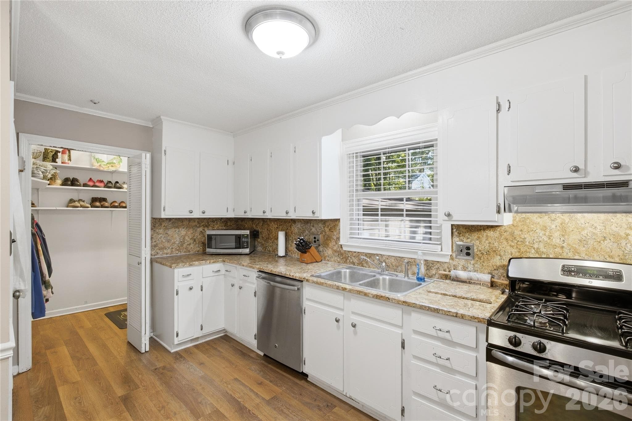 Single Family Residence at 2604 Shearer Drive, Statesville, photo 11 of 39