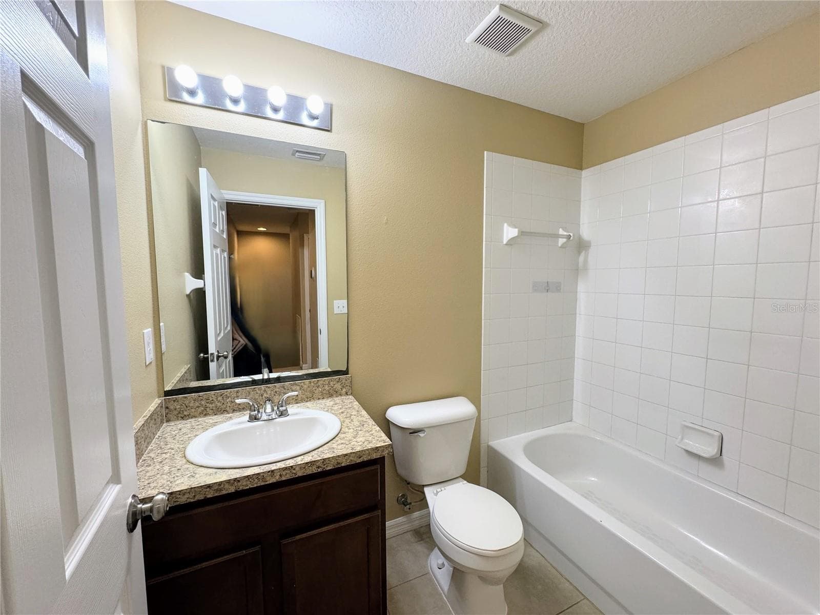 Bath-2 - 6703 46TH LN N, PINELLAS PARK