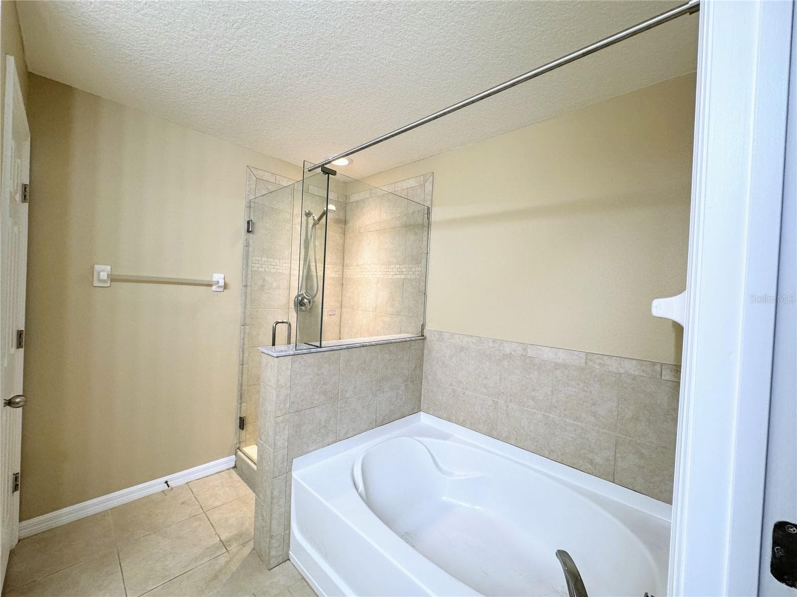 Master Bath - 6703 46TH LN N, PINELLAS PARK