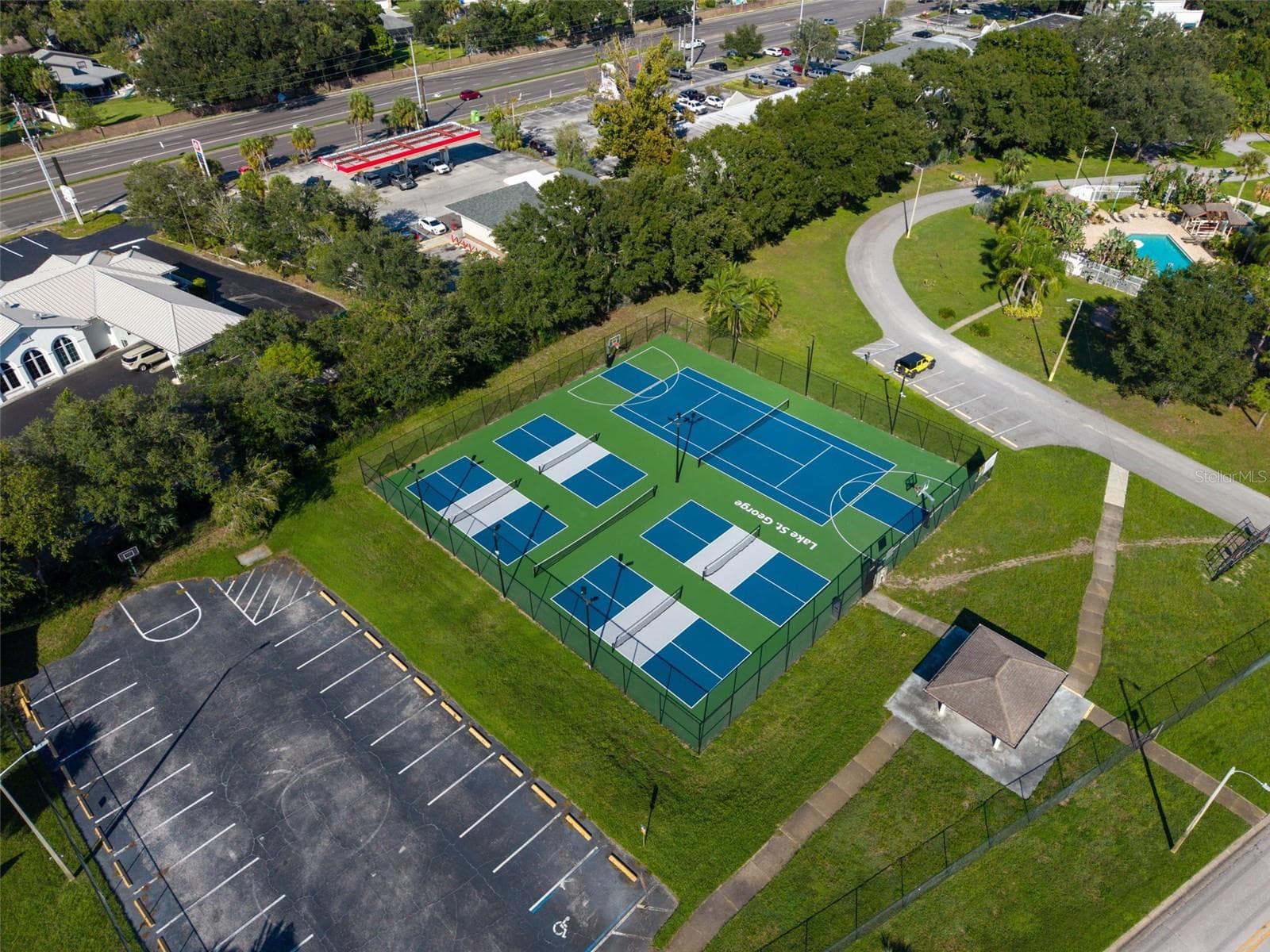 Lake St. George Community swimming pool, tennis courts, basketball courts, and a playground - 3992 ORCHARD HILL CIR, PALM HARBOR