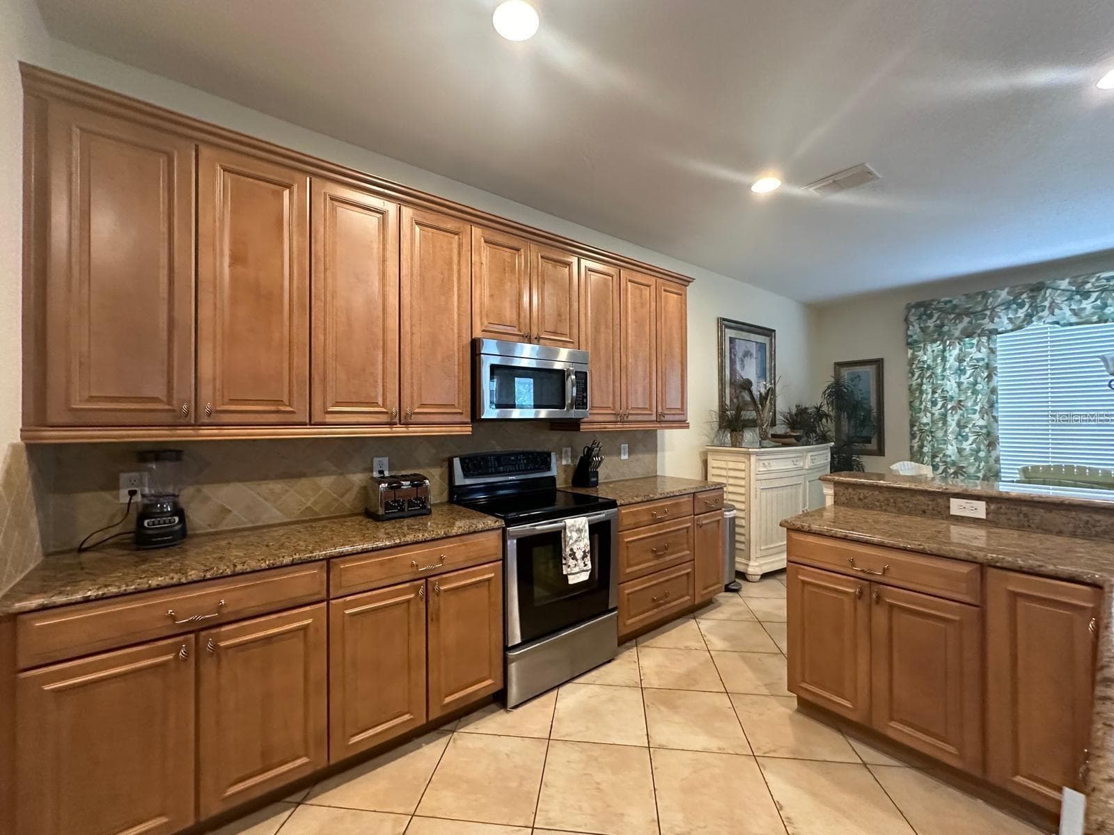 Single Family Residence at 4520 STELLA ST, KISSIMMEE, photo 5 of 29