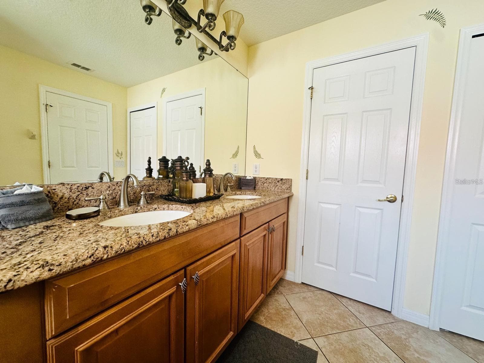 Single Family Residence at 4520 STELLA ST, KISSIMMEE, photo 22 of 29