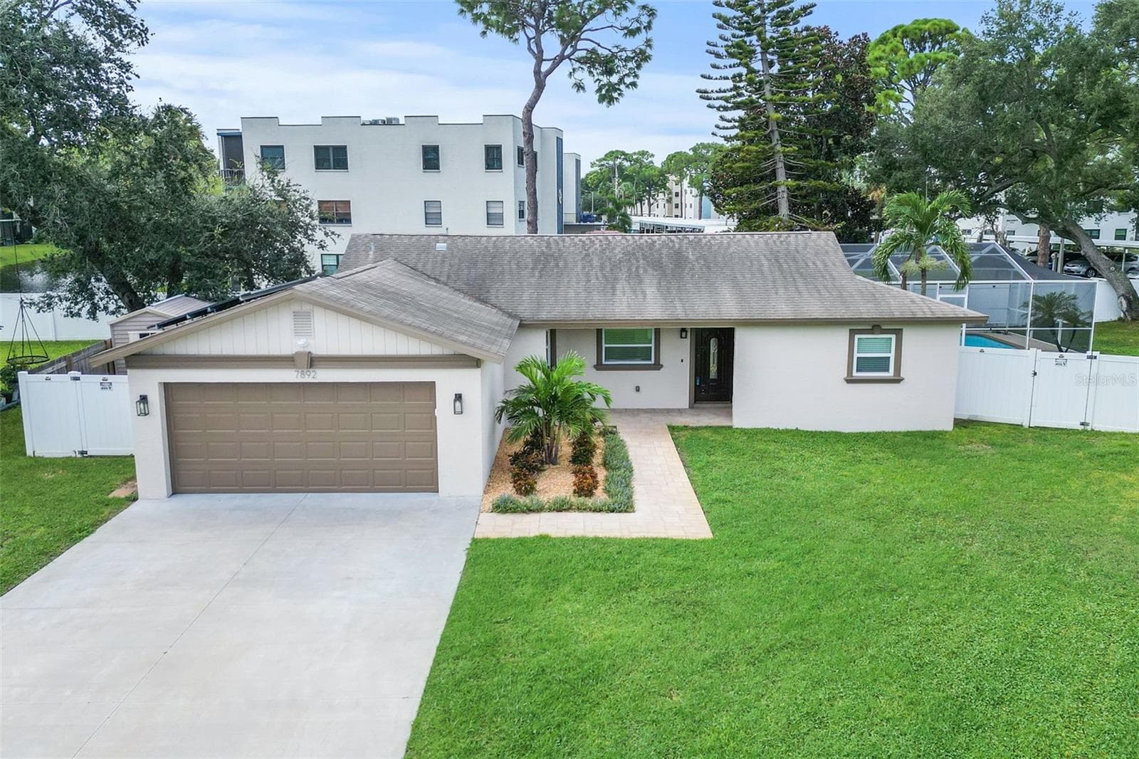 Single Family Residence at 7892 SUNDOWN DR N, ST PETERSBURG, photo 3 of 56