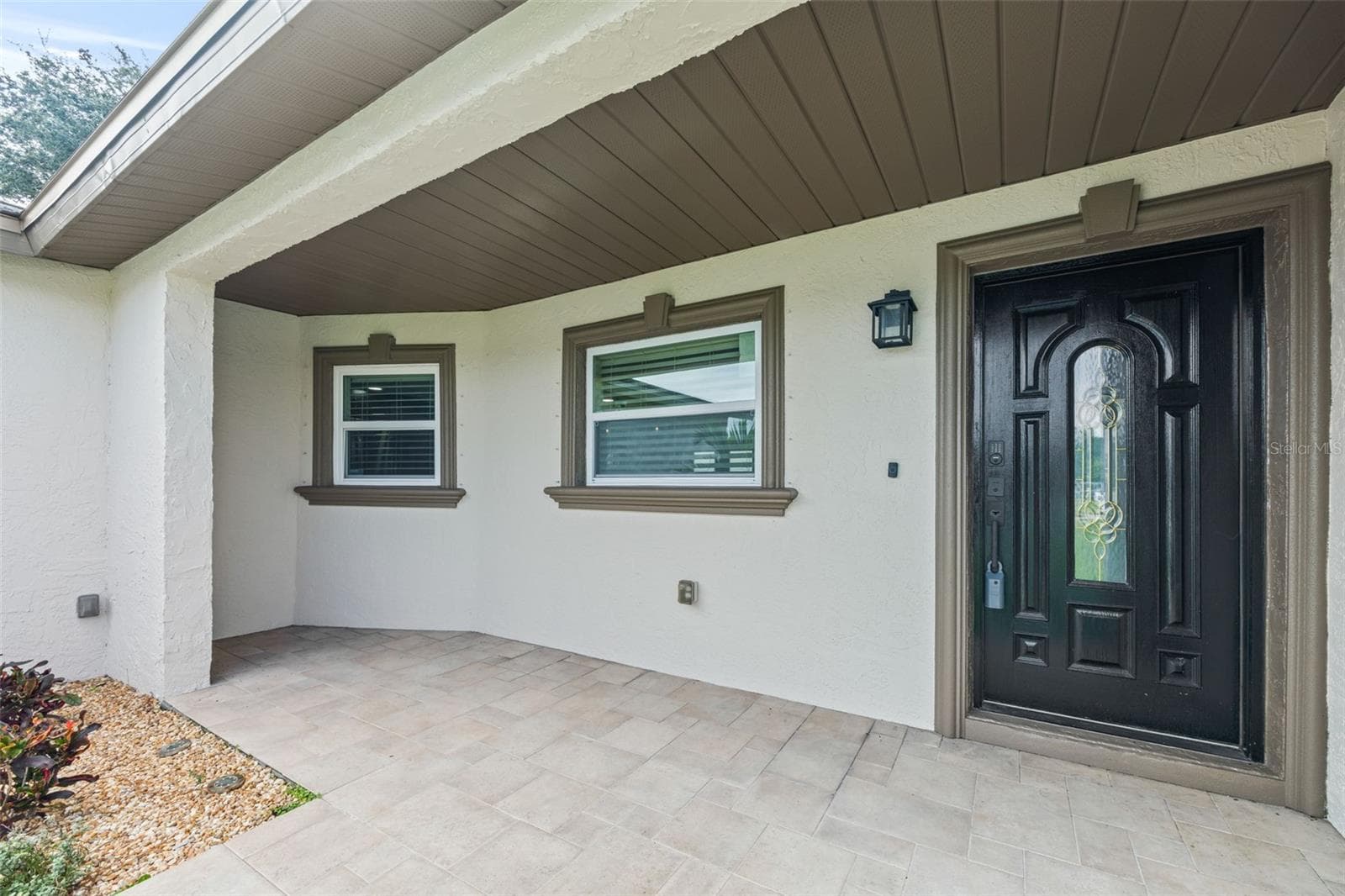 Front Porch - 7892 SUNDOWN DR N, ST PETERSBURG
